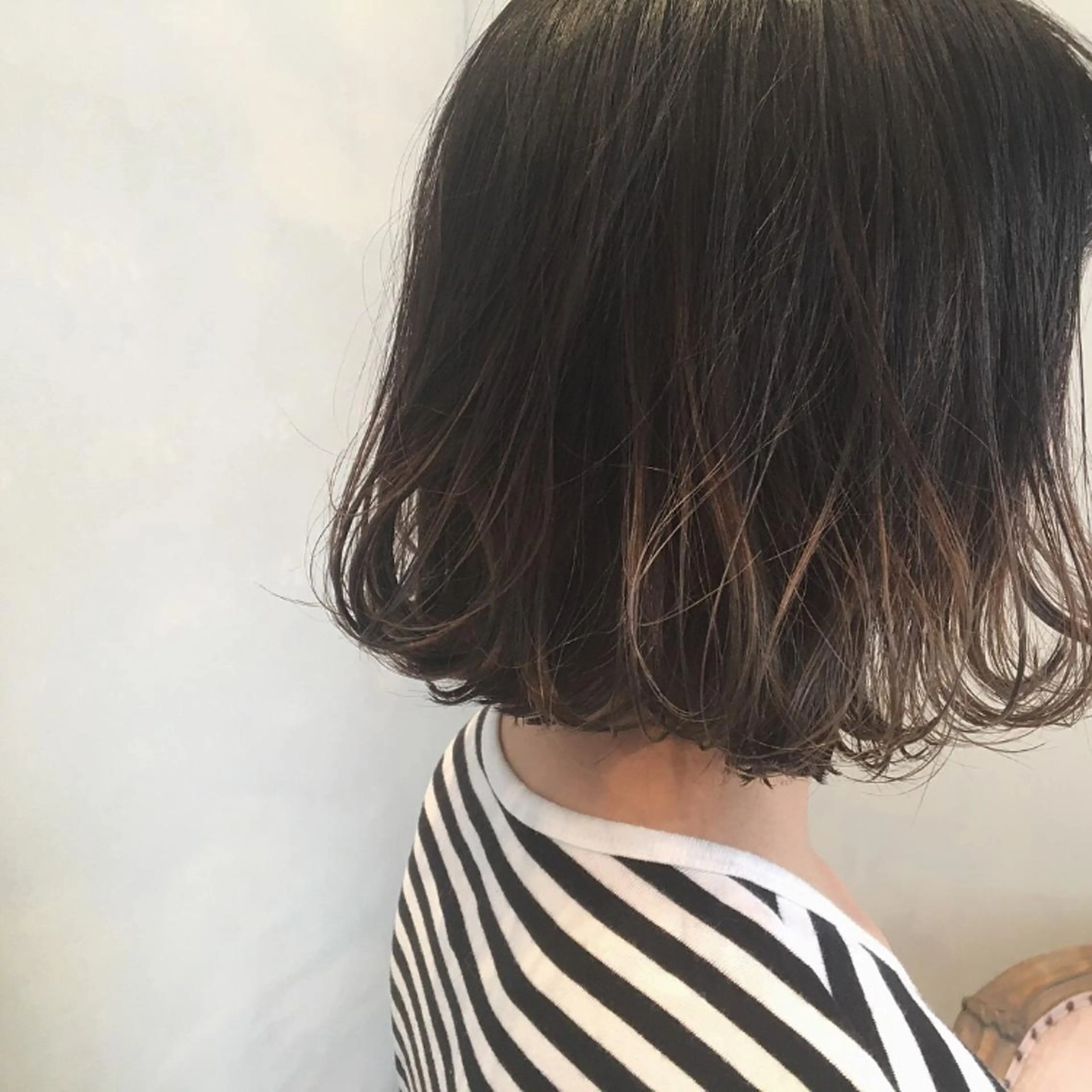 ショート カラー SAKINO. ベージュカラーのヘアスタイル