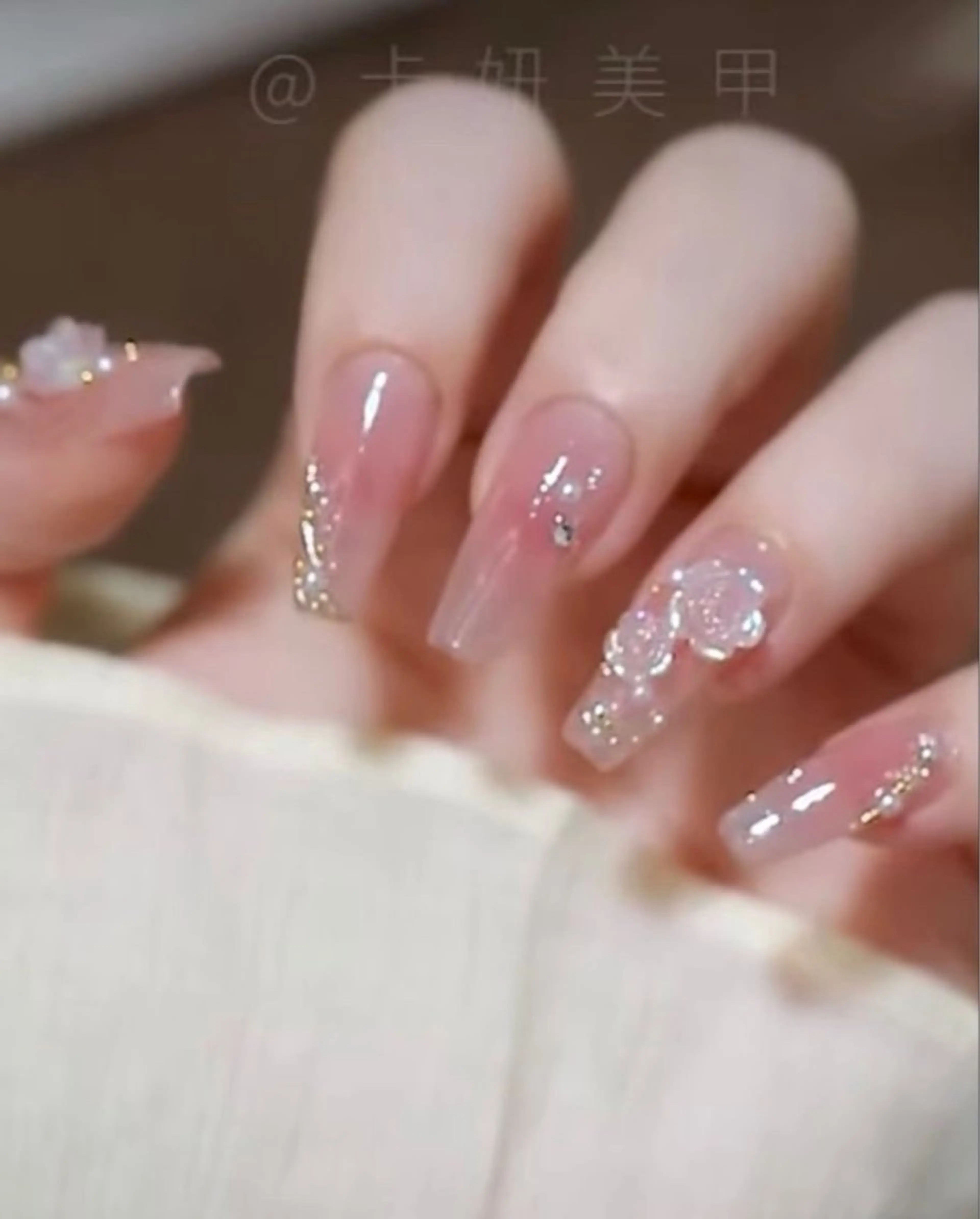 ネイル フレンチネイル グラデーション 韓国ネイル マグネットネイル ミラーネイル ハンドネイル Vp ネイルのネイルデザイン