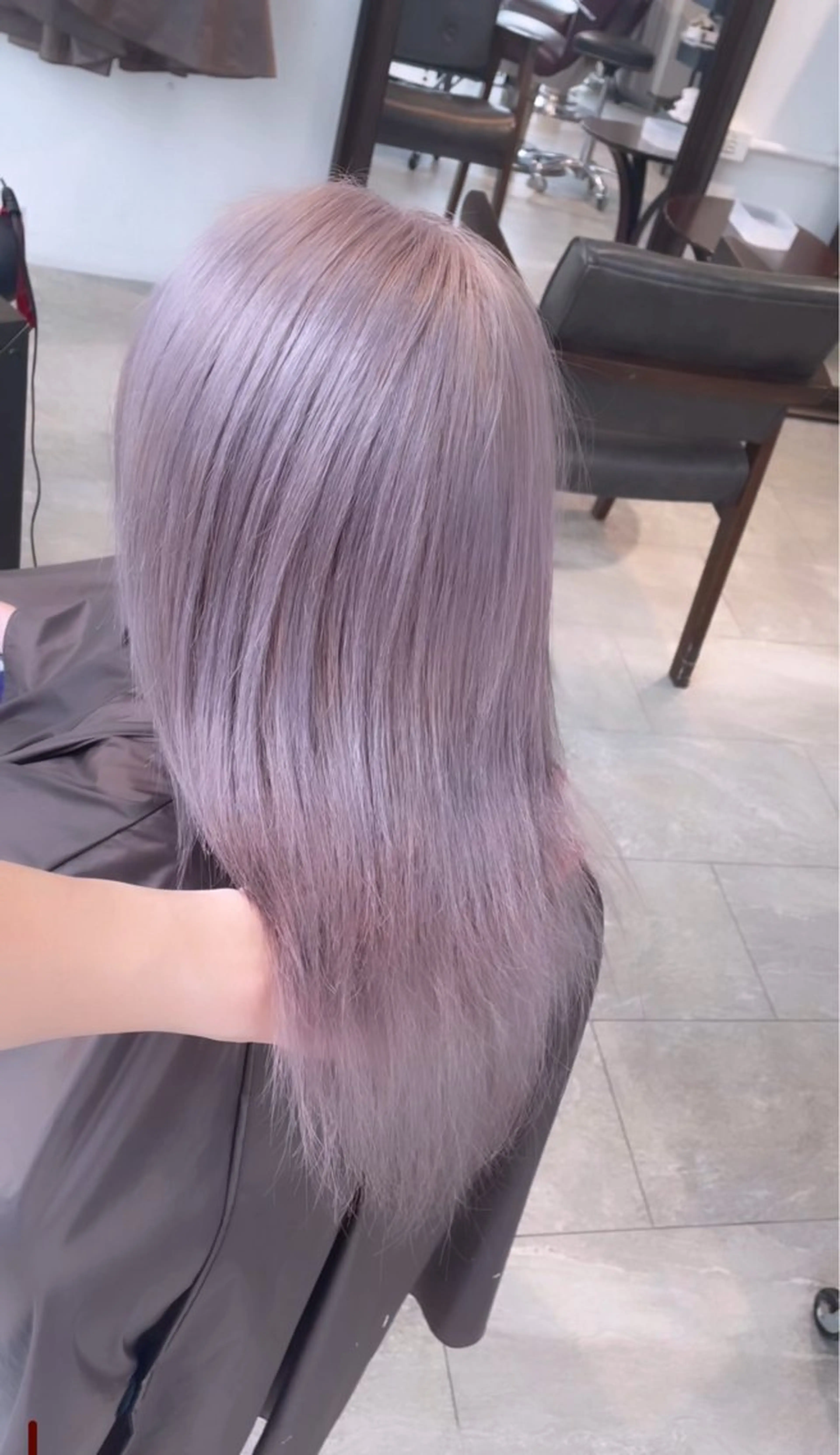 セミロング カラー パーマ ヘアアレンジ ヘアカラー トリートメント ブリーチカラー🤍 颯馬🐈‍⬛のヘアスタイル