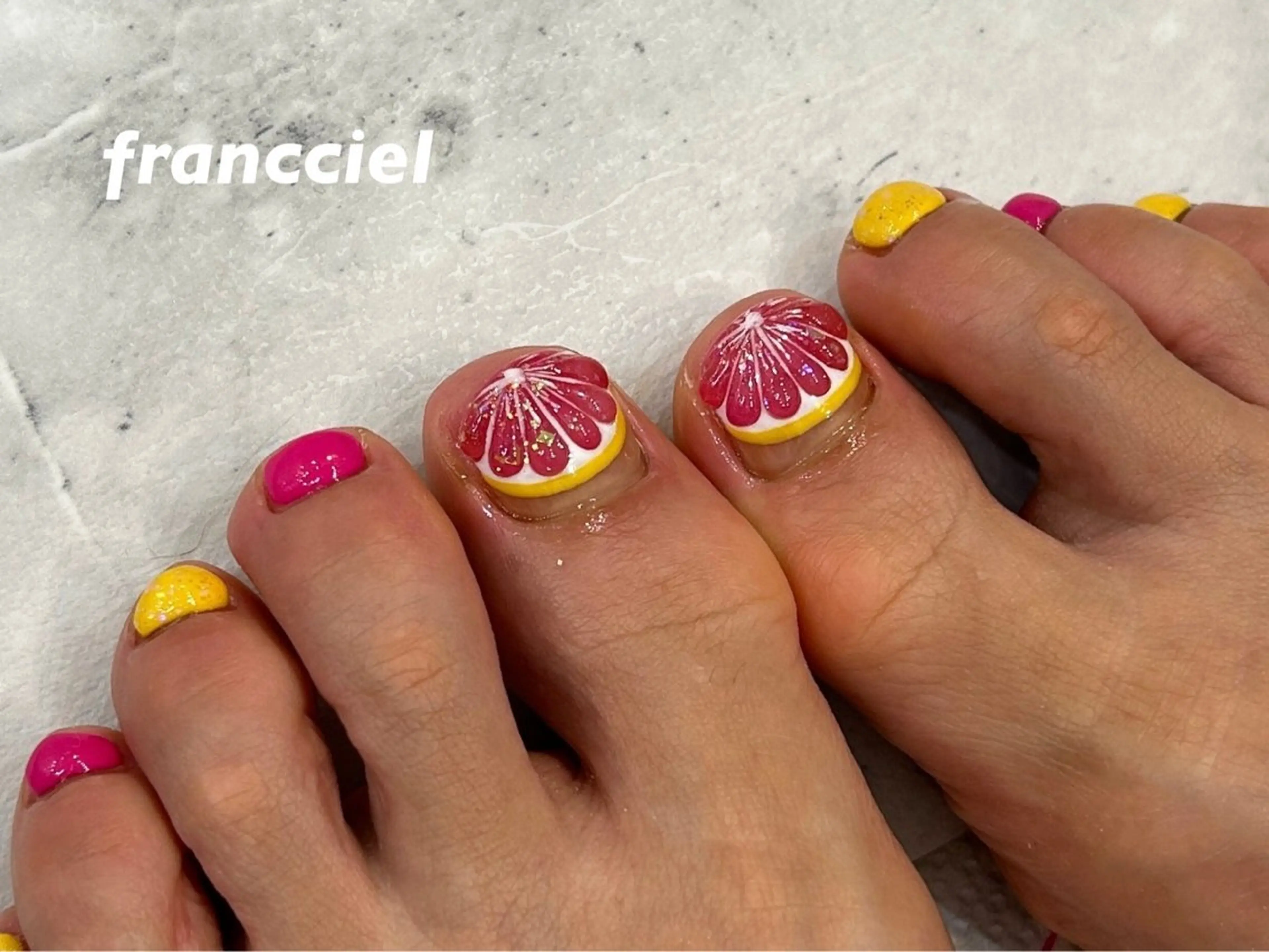 ネイル フットネイル Rika _のネイルデザイン