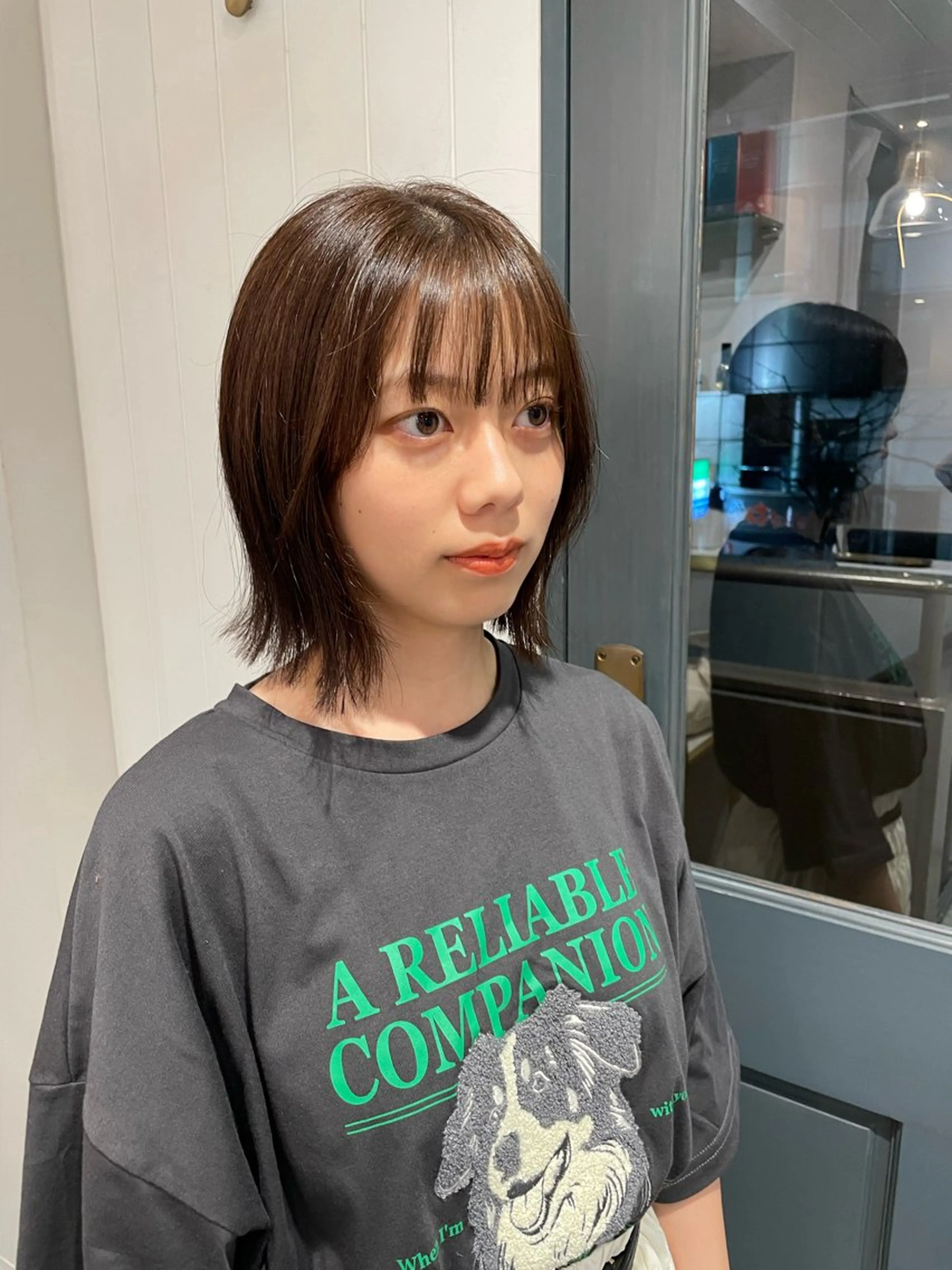 ミディアム ボブ くびれヘア 顔周りカット 外ハネヘア レイヤー♡ 石川優奈のヘアスタイル