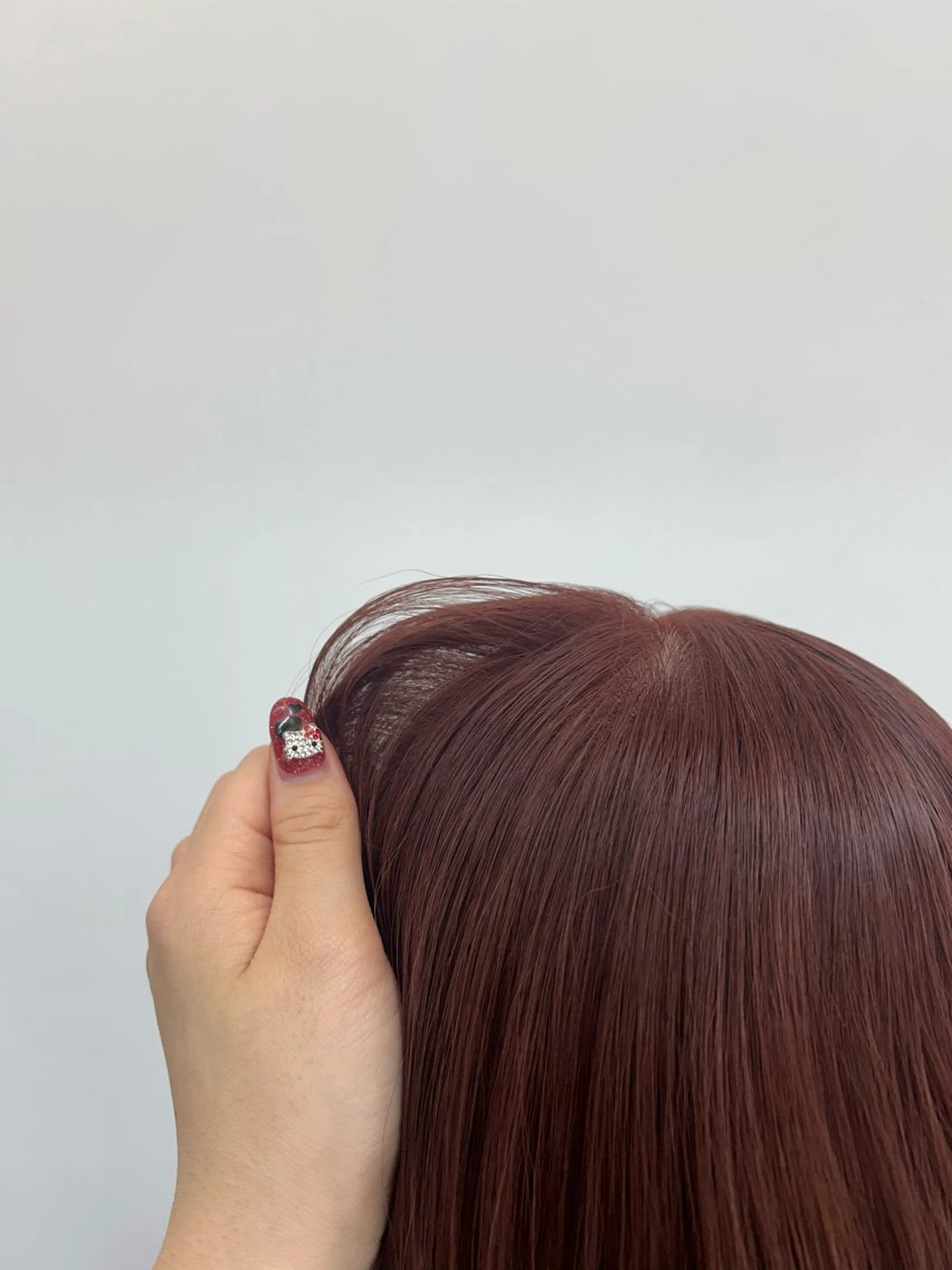 ショート カラー ヘアアレンジ ブラウンカラー ピンクカラー ピンクブラウン LOVERICHE所属・重光 梨央奈のヘアスタイル