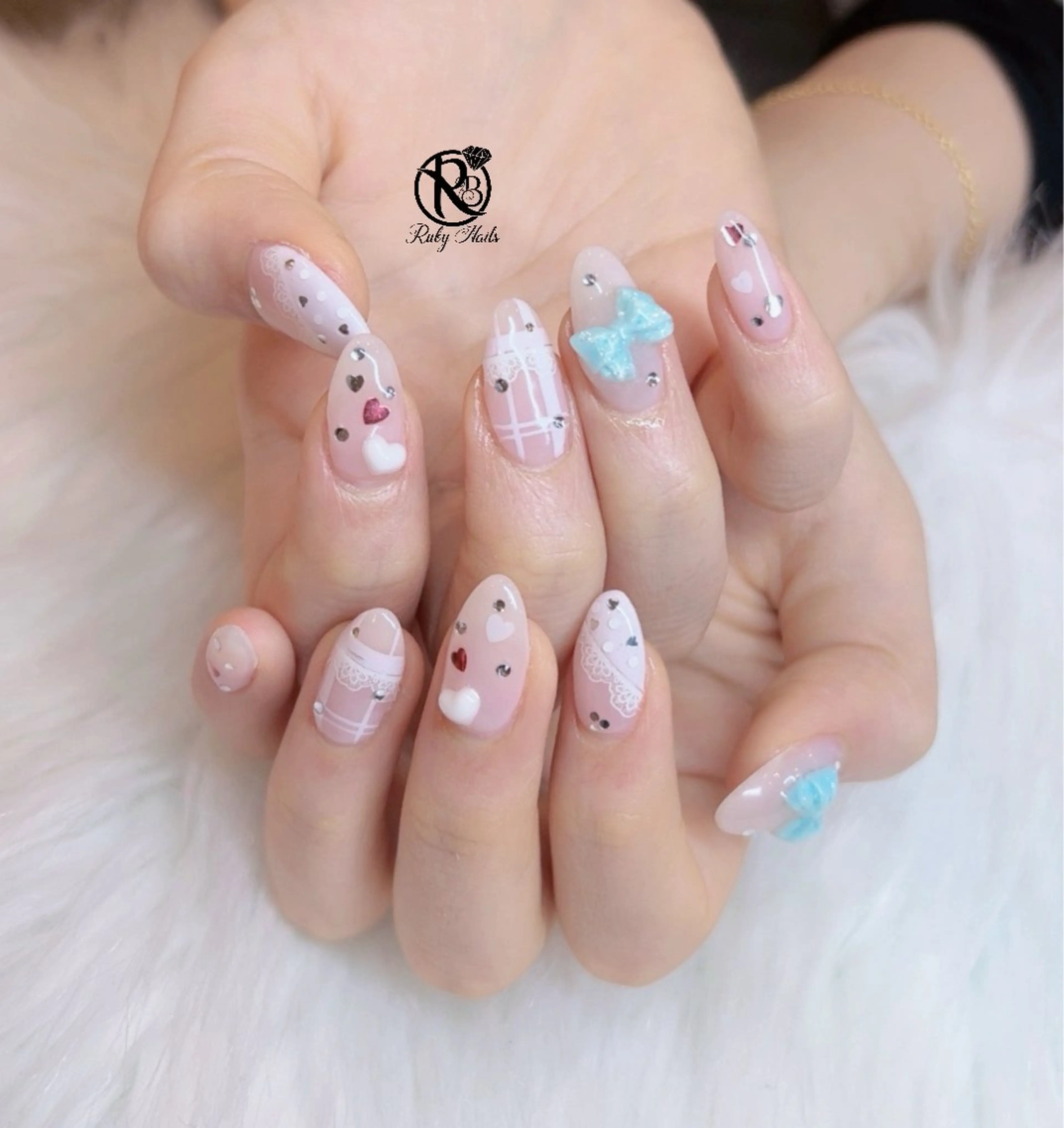 ネイル ボルドー ブラウン チークネイル ドット フットネイル Ruby Nail 霞ヶ関店のネイルデザイン