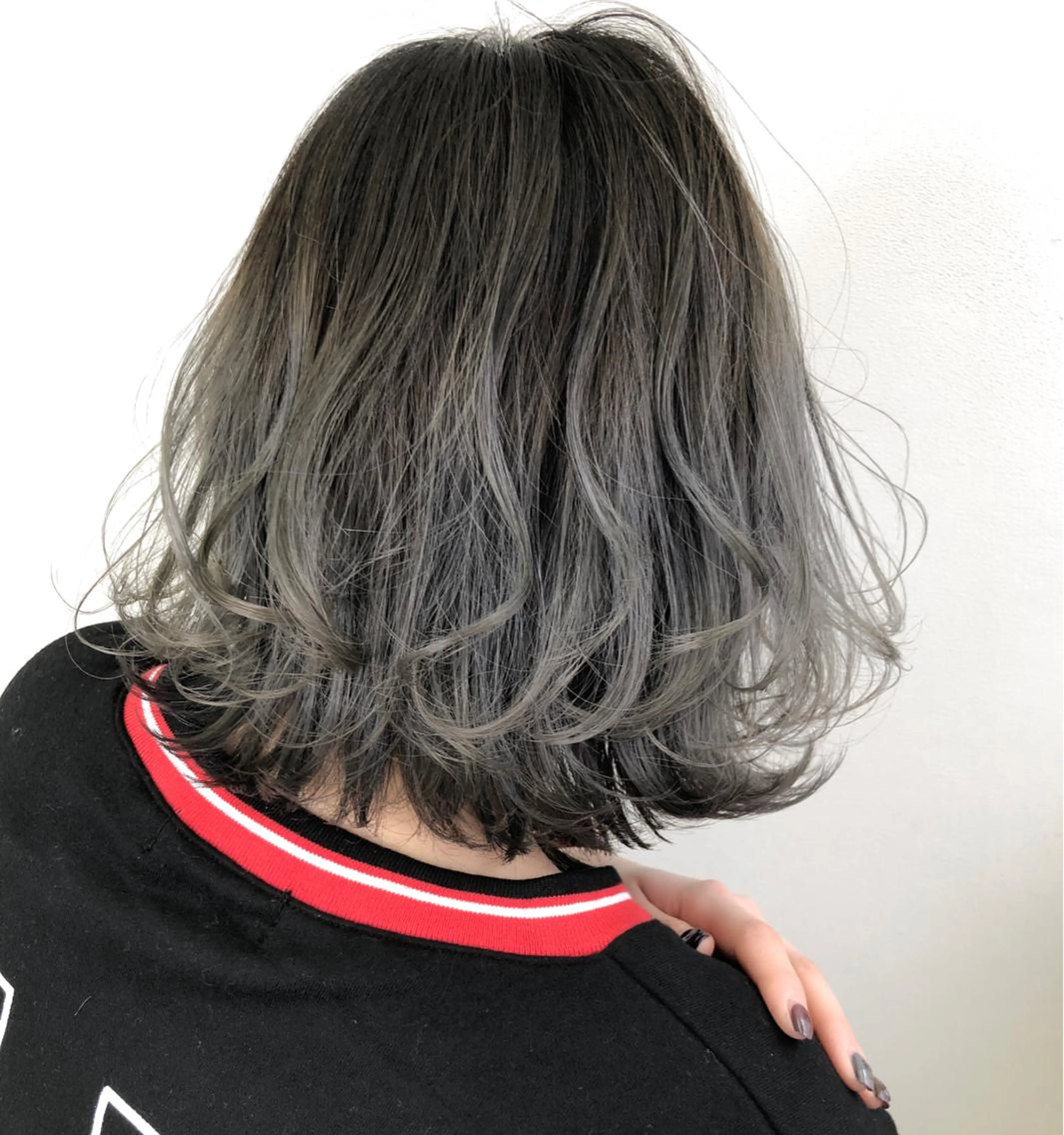 ミディアム コトネ🫧 韓国風レイヤーカットのヘアスタイル