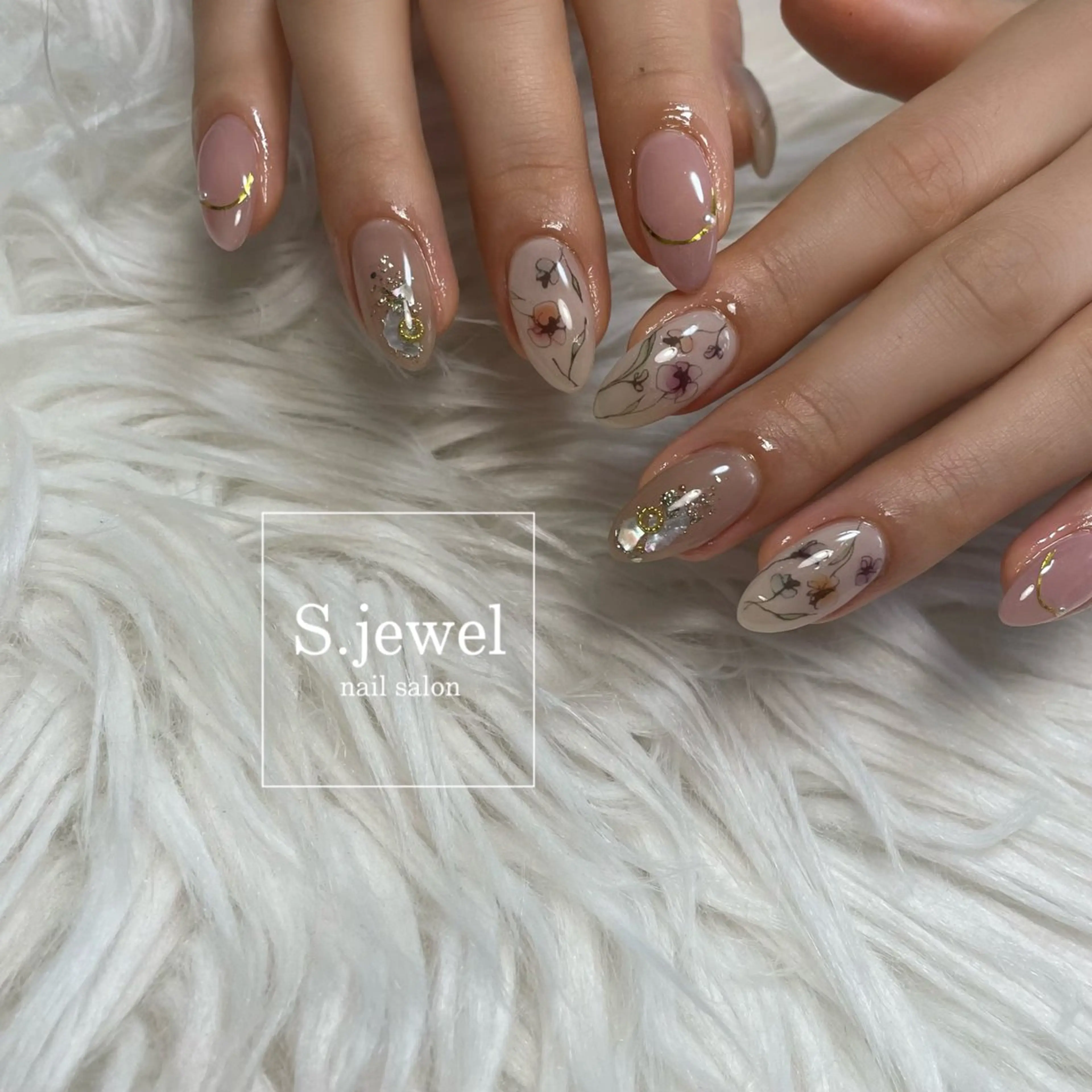 ネイル S. JEWELのネイルデザイン