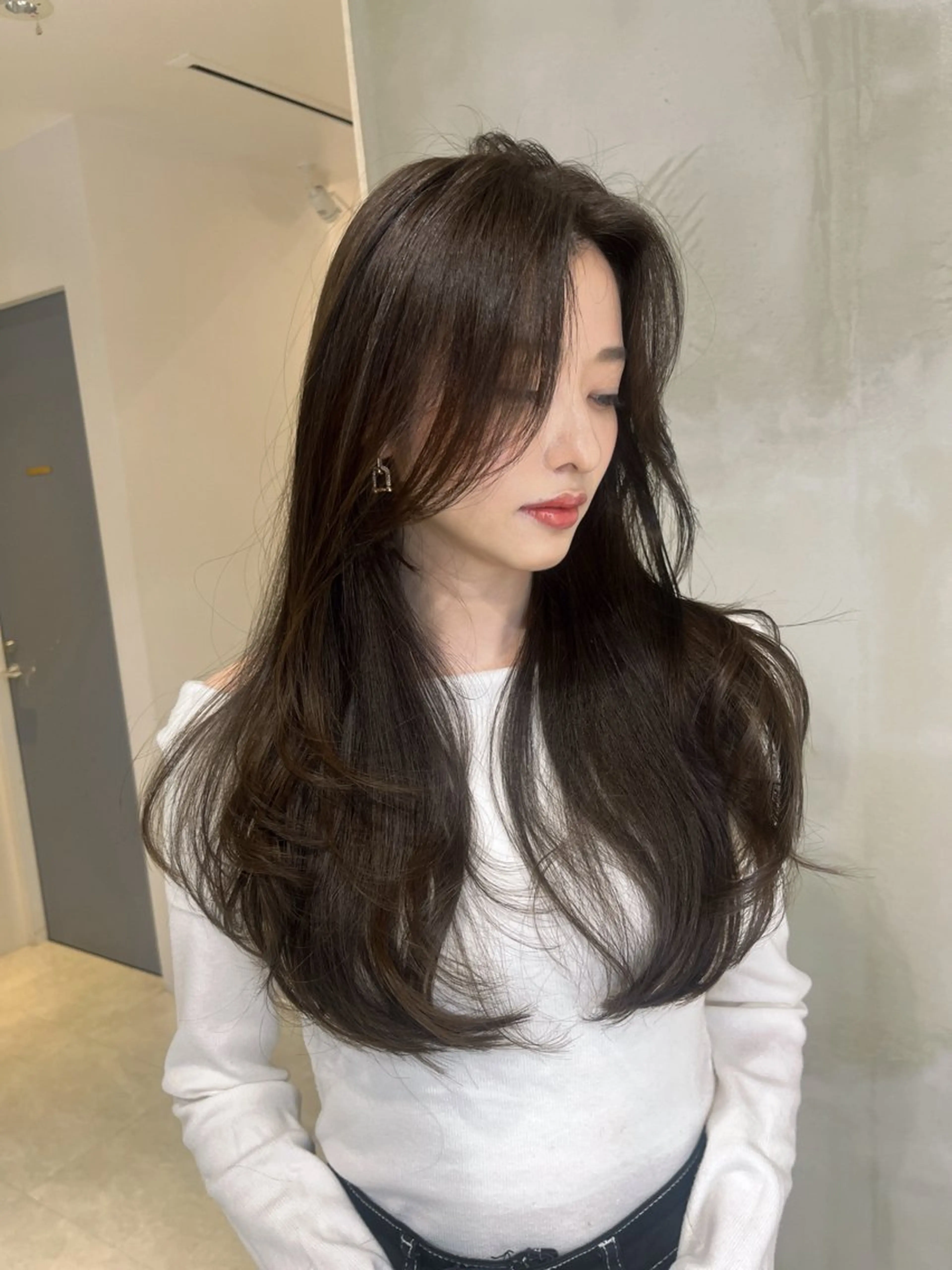 ロング カット ヘアカラー トリートメント 海野翔吾🇨🇳 ワンホンレイヤーのヘアスタイル