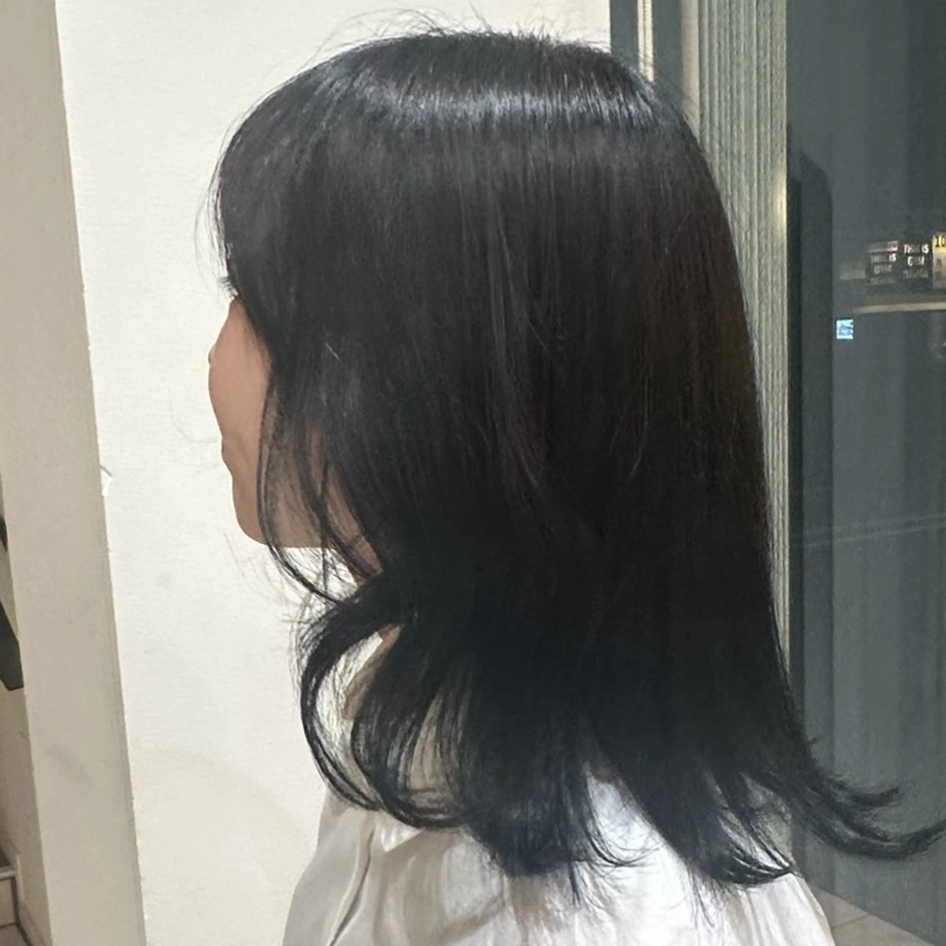 カラー 西澤 希のヘアスタイル