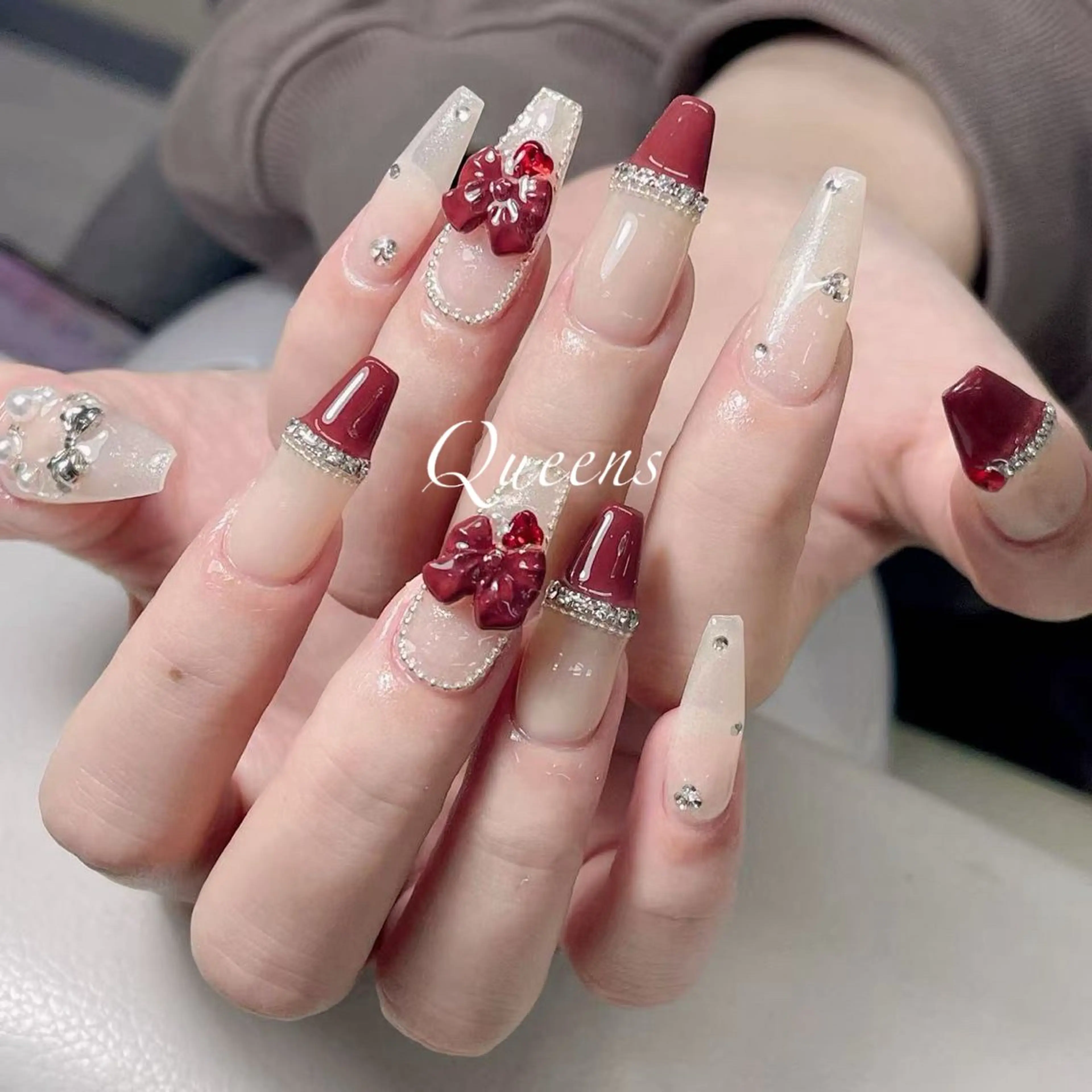 ネイル ハンドネイル Queens 榊 まおのネイルデザイン