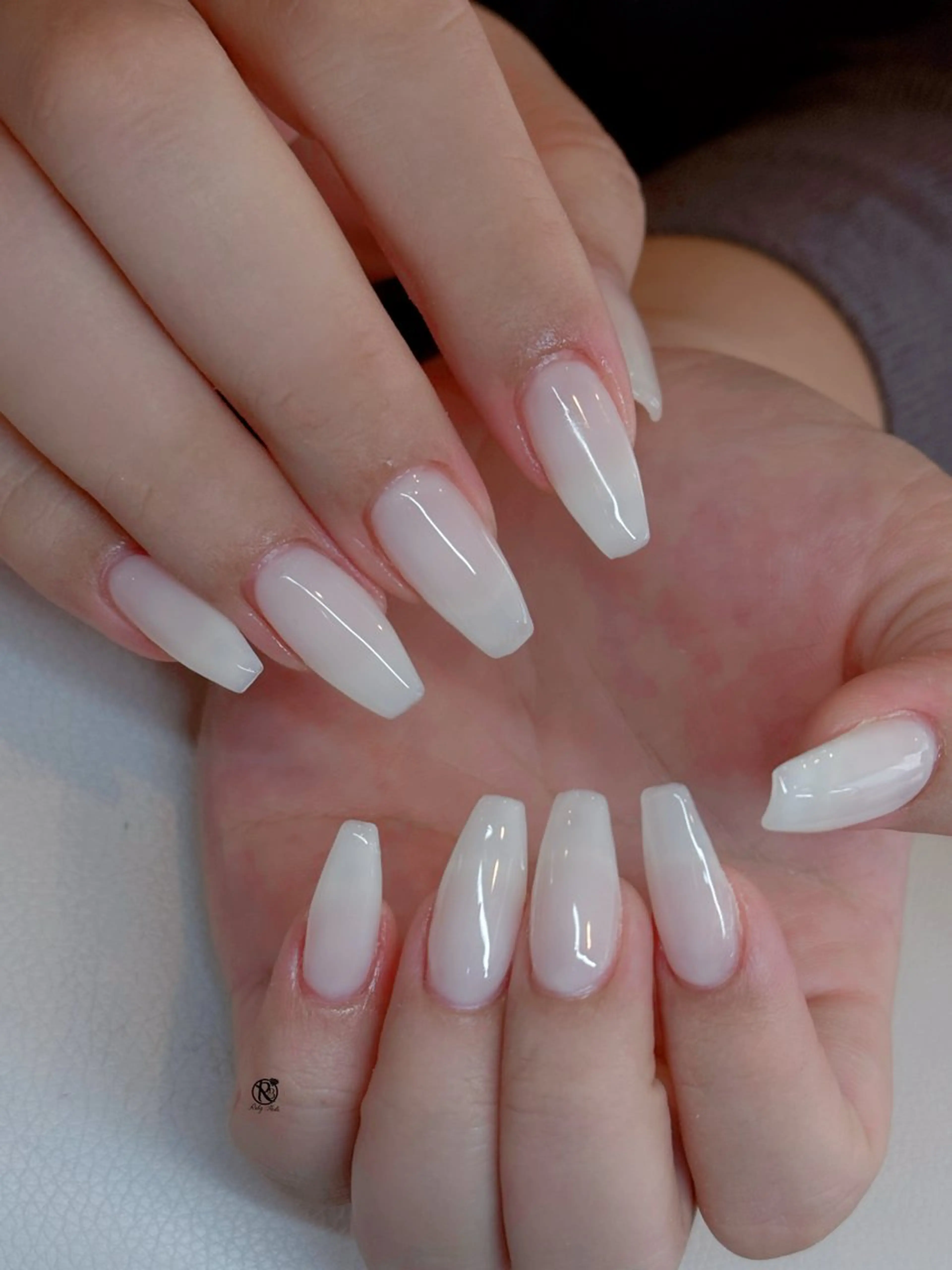 ネイル ボルドー ブラウン チークネイル ドット フットネイル ハンドネイル チェリネイルサロン 霞ヶ関のネイルデザイン