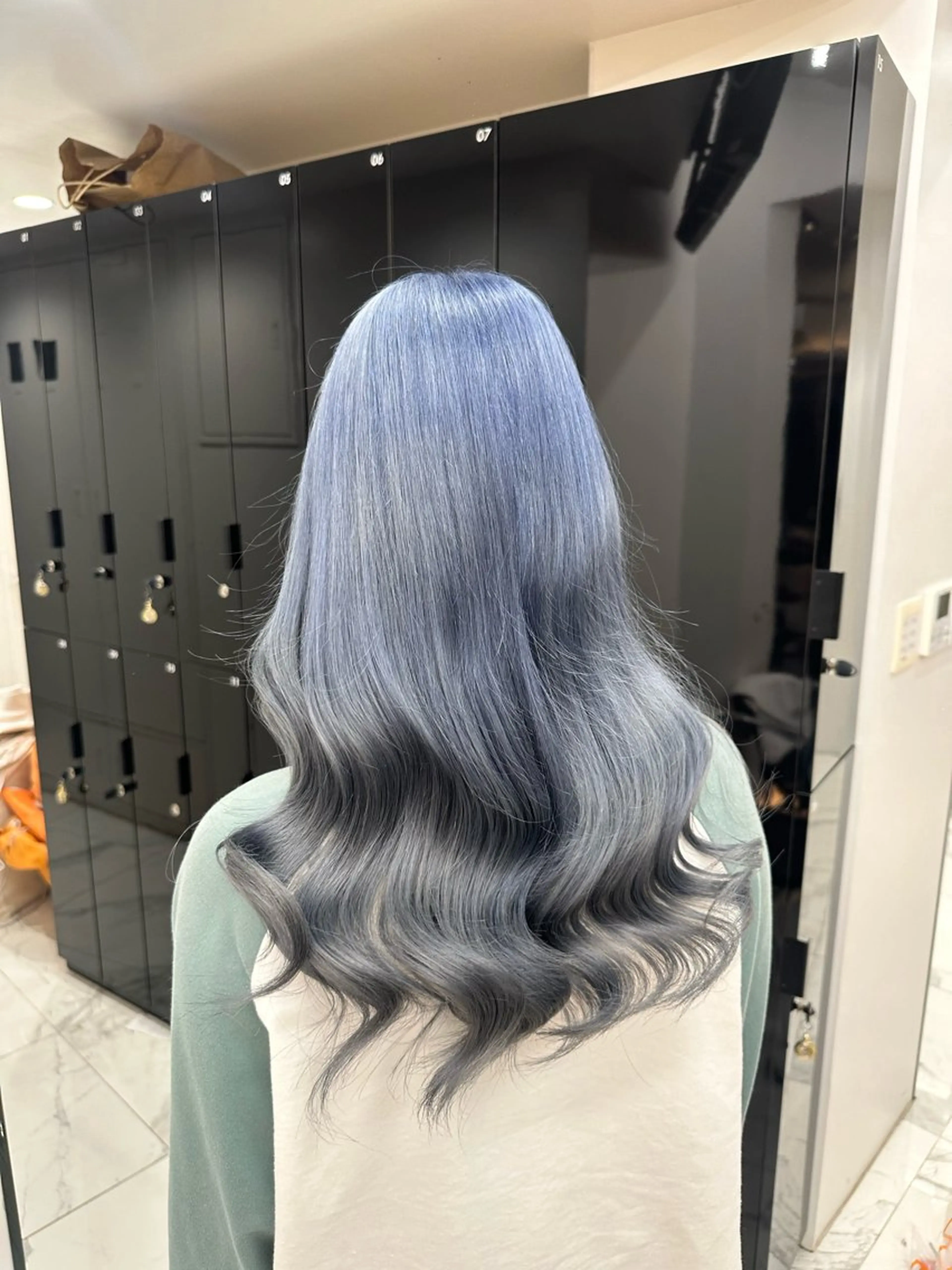 カラー ブルーカラー シルバー 【Lapis 渋谷本店】りかのヘアスタイル