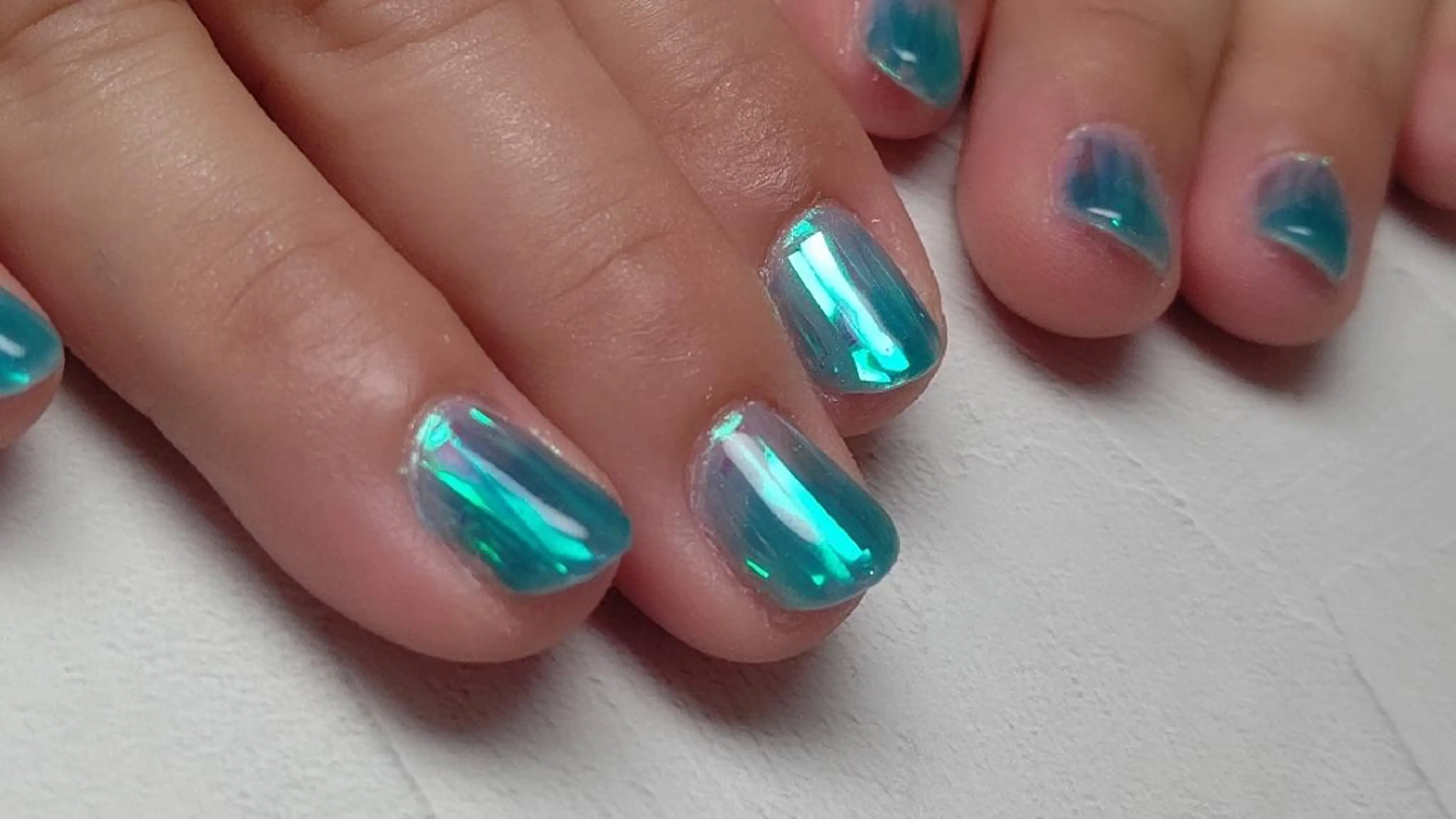 ネイル 氷ネイル・うるうるネイル キラキラネイル ラヴィアン ローズのネイルデザイン