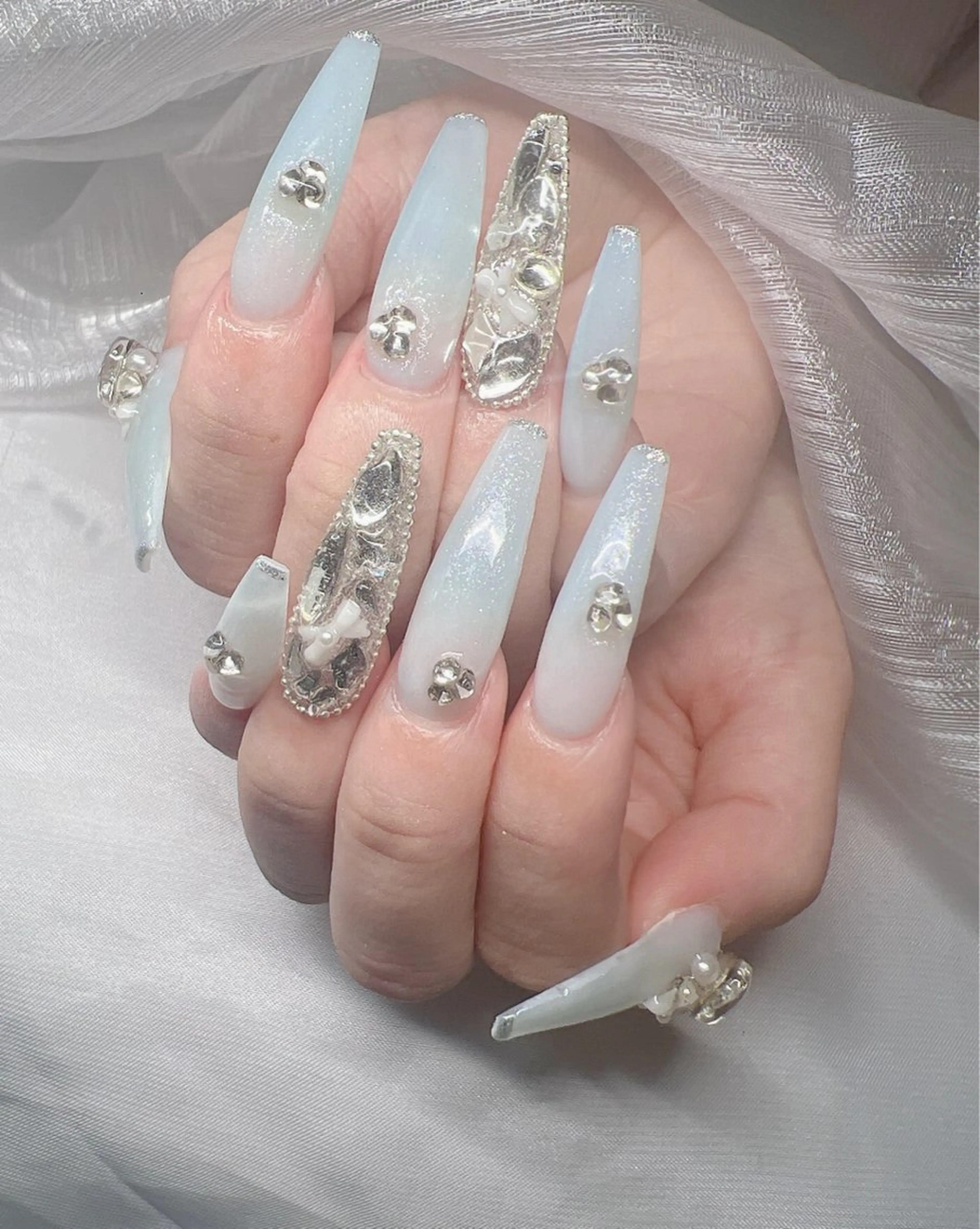 ネイル ハンドネイル Lee Nailsのネイルデザイン
