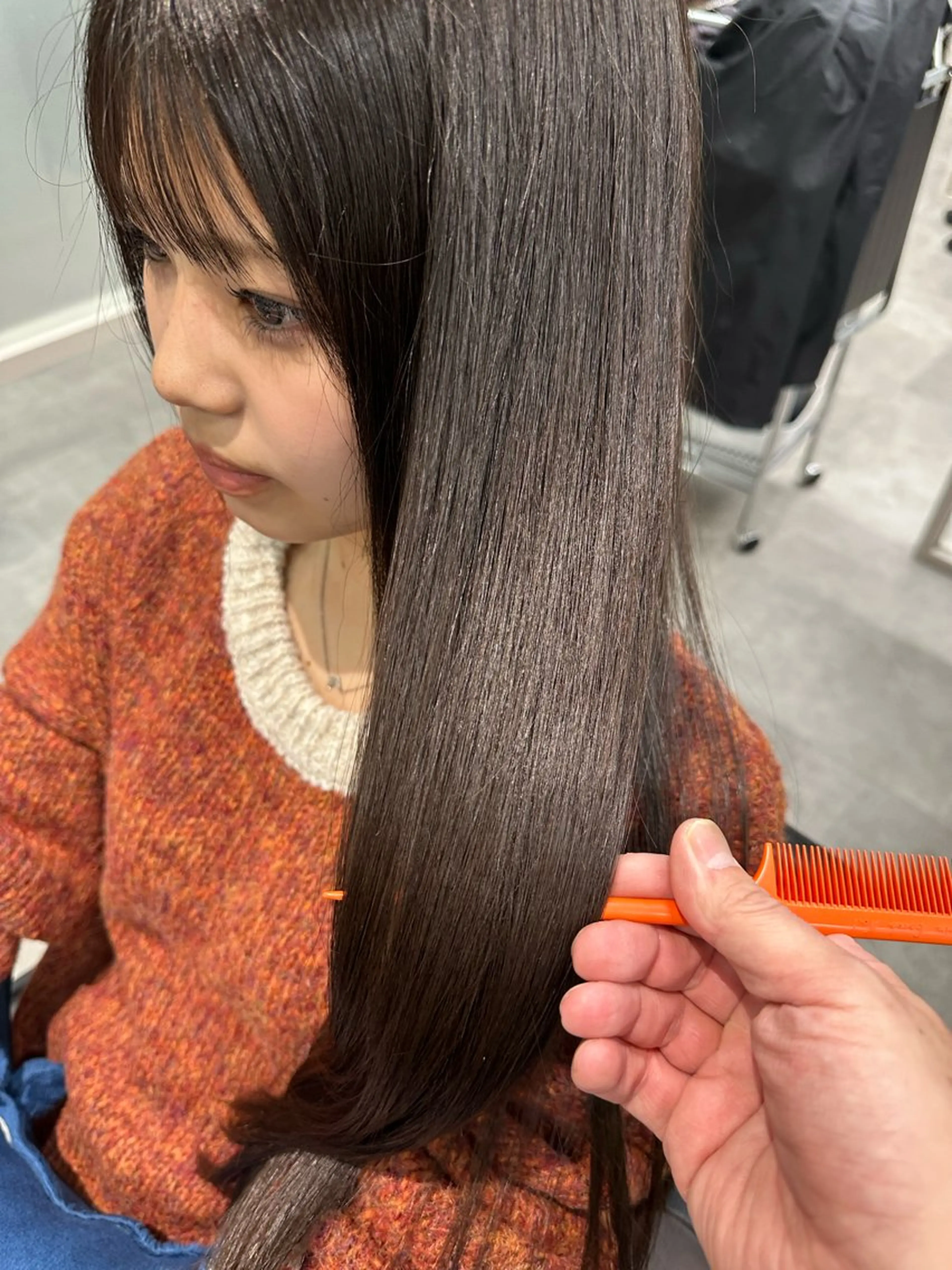 ロング 縮毛矯正 トリートメント newi WASHIOのヘアスタイル