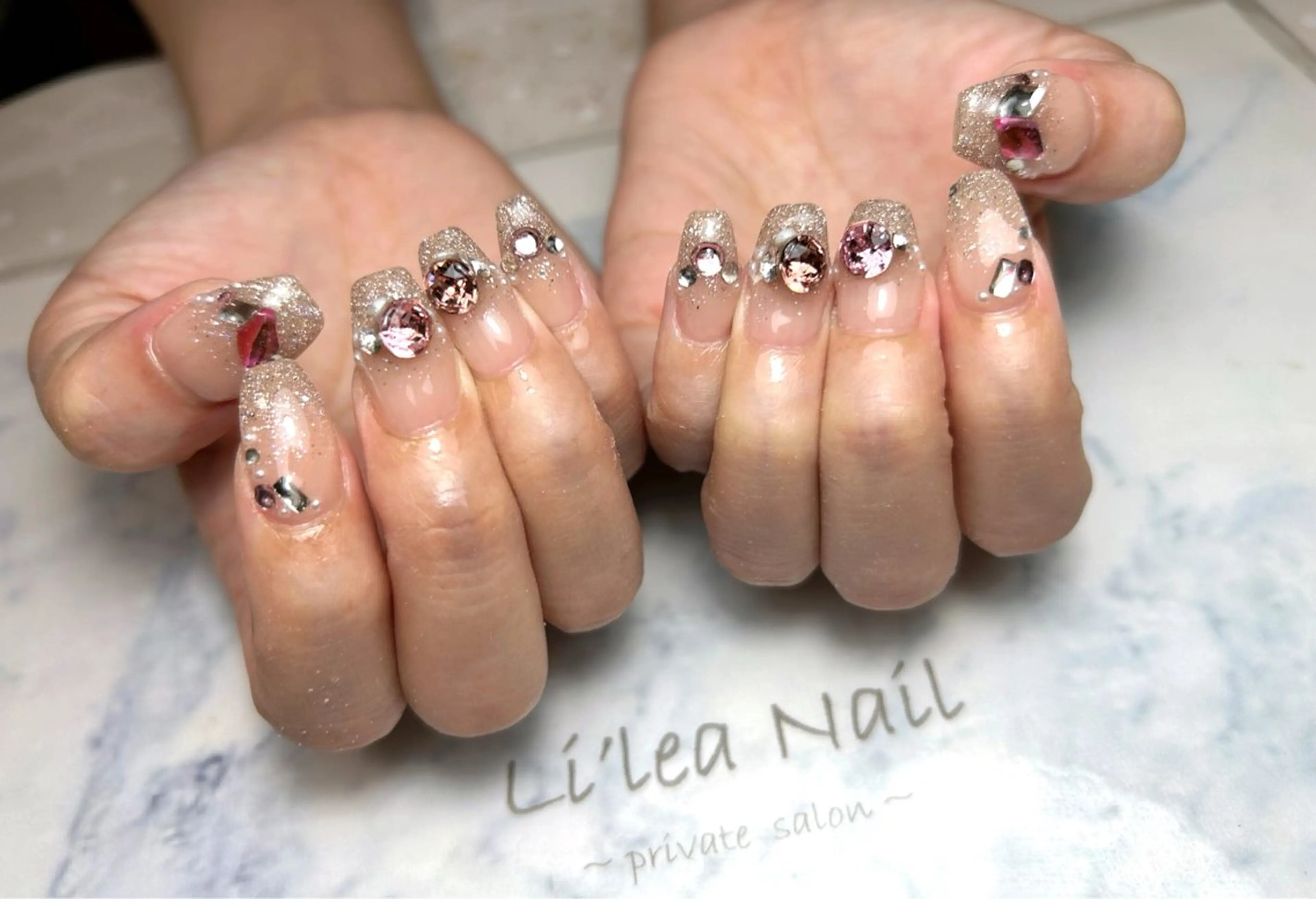 ネイル Li'leaNail AINAのネイルデザイン