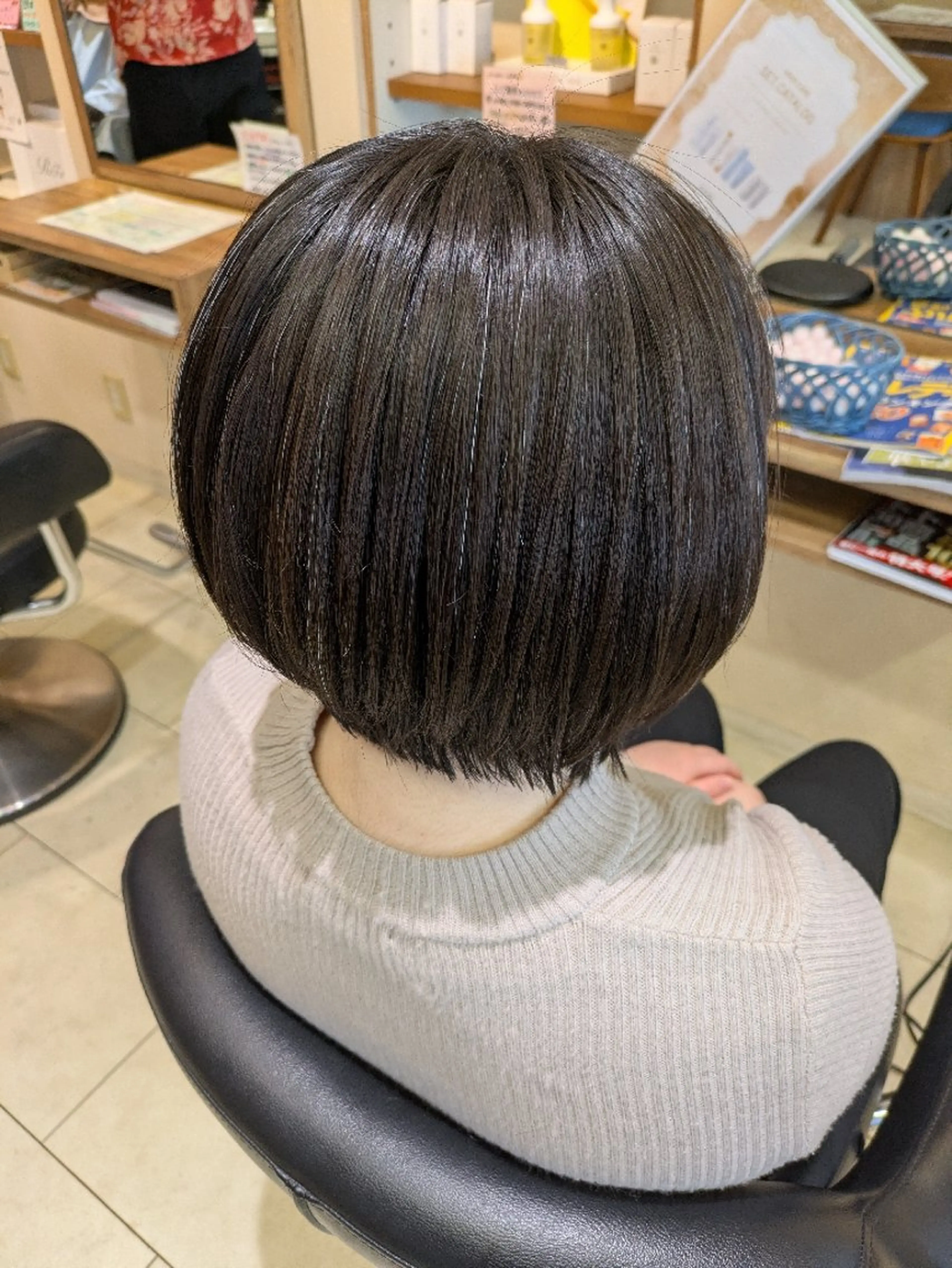 ショート 塚原 友紀子のヘアスタイル