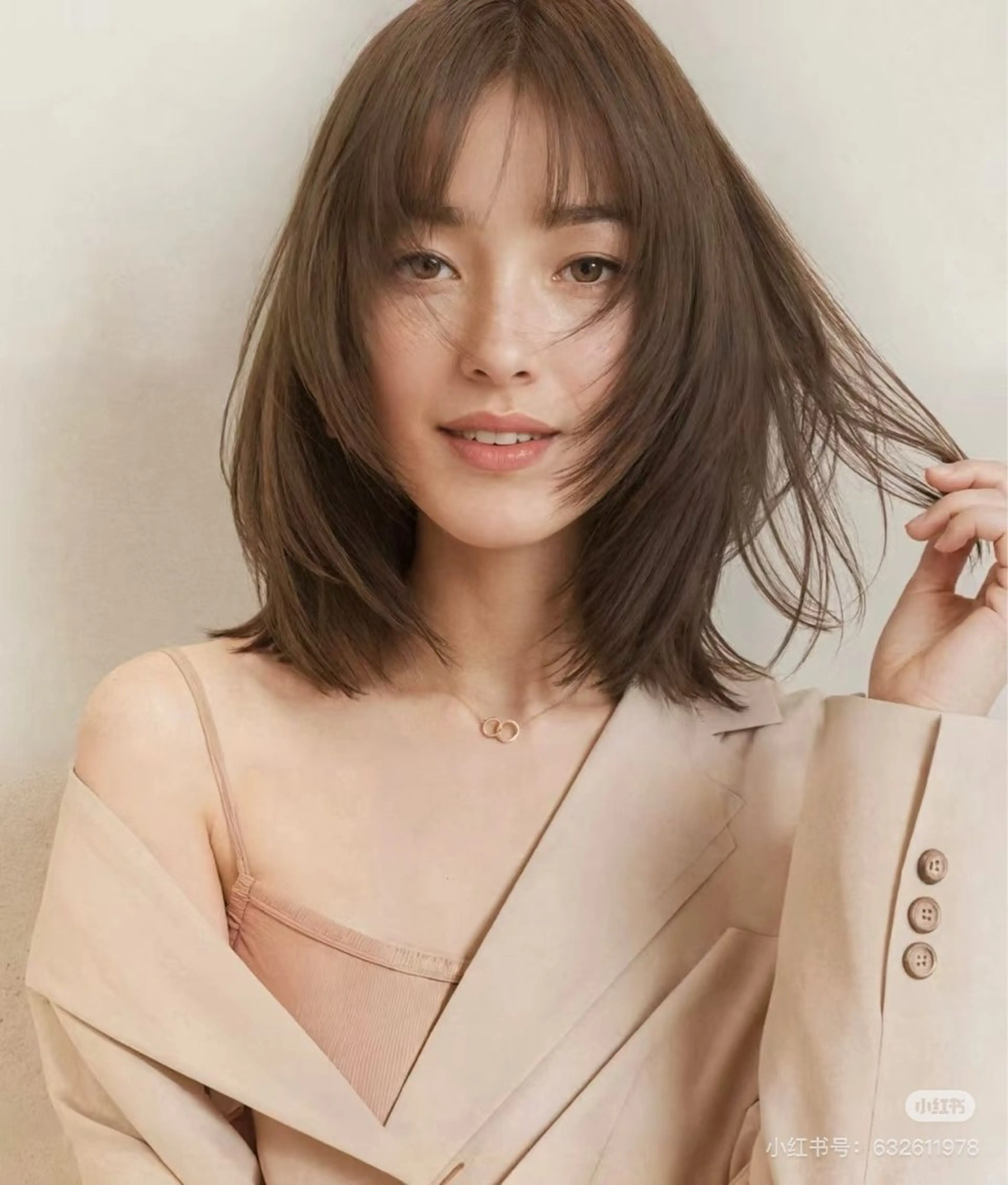 ミディアム ヘアアレンジ GLanz 朱蒙のヘアスタイル