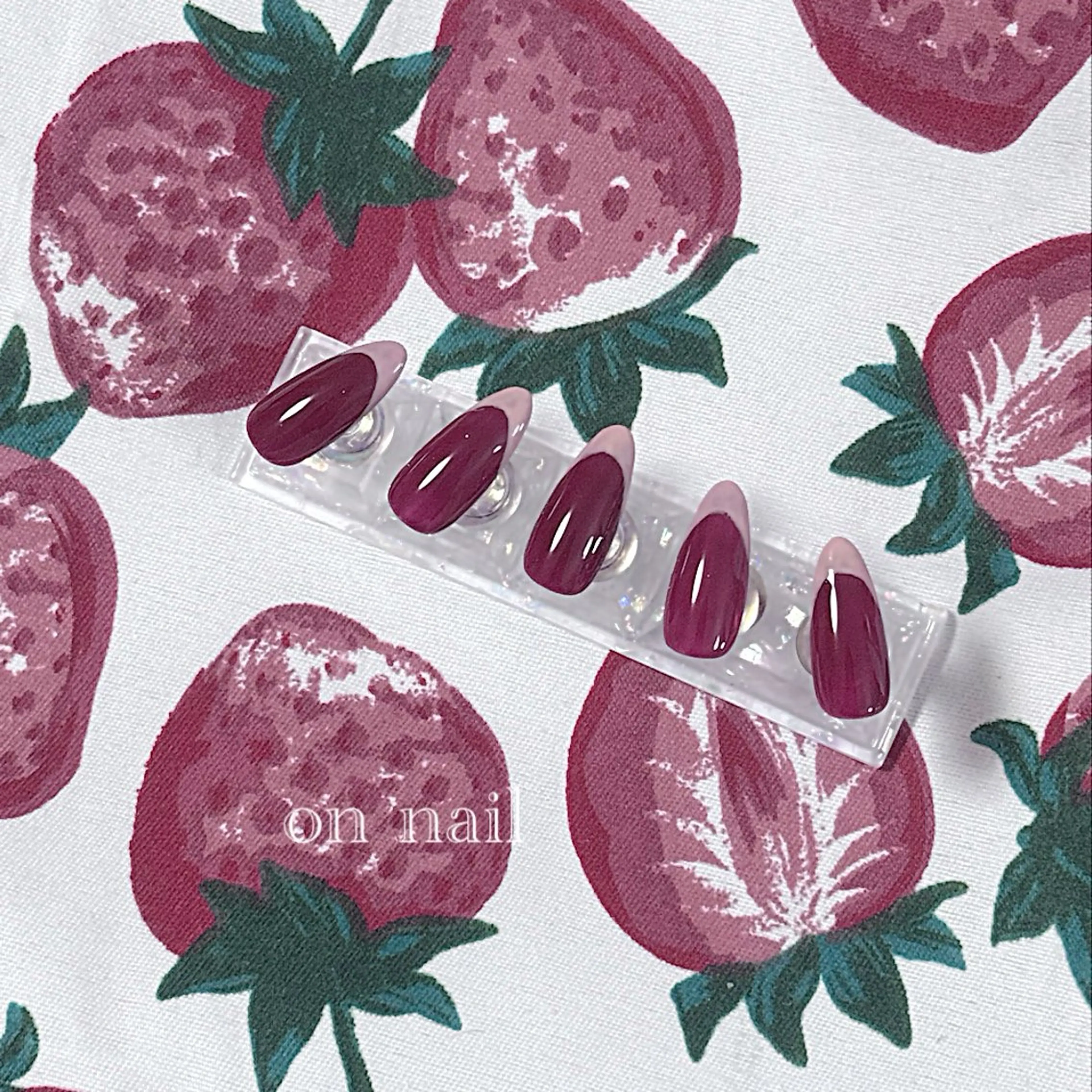 ネイル フレンチネイル on nail 尾張旭三郷店のネイルデザイン