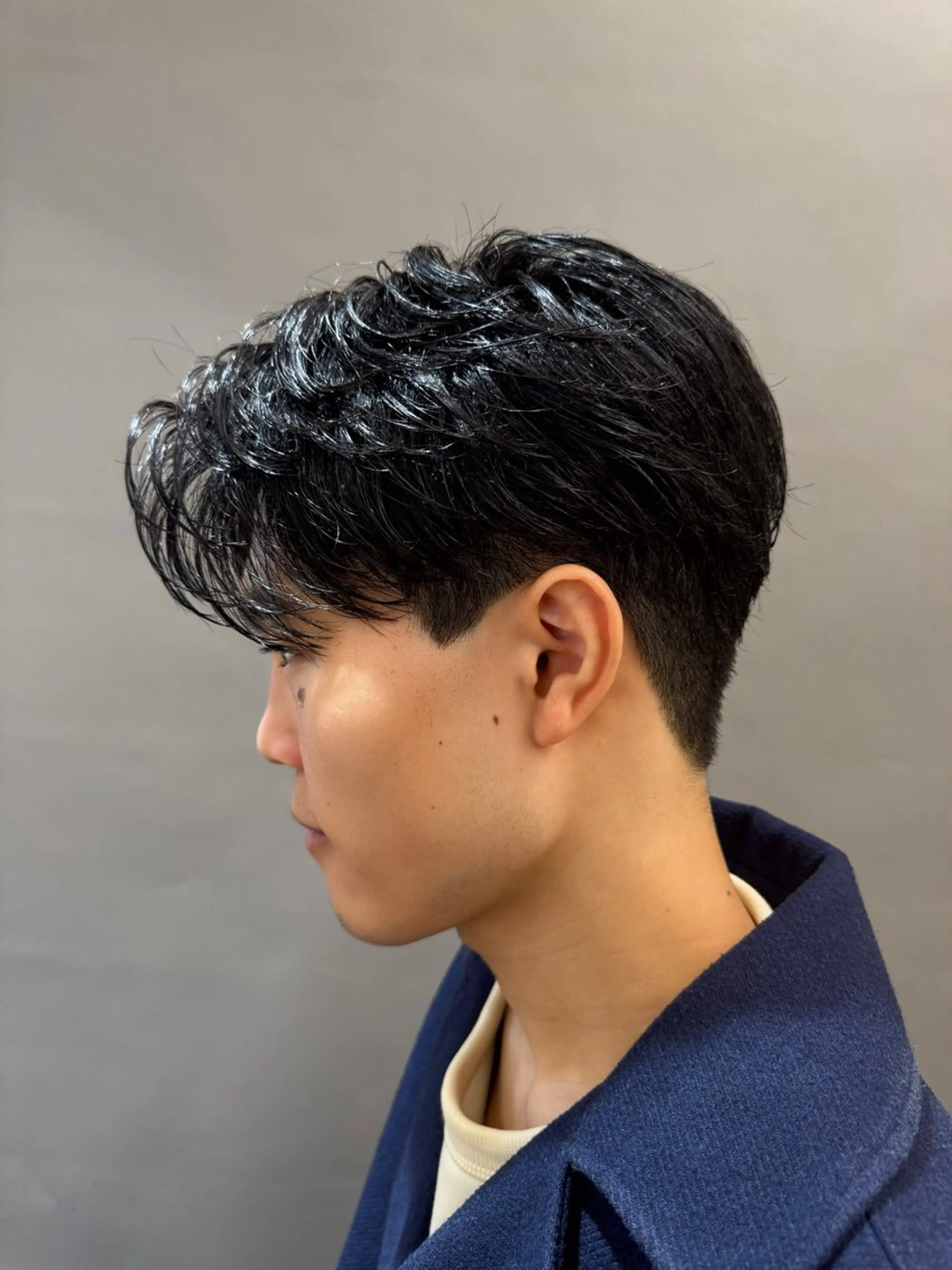 ショート パーマ メンズ センターパート メンズパーマ ニュアンスパーマ 横浜/レイヤー/ カネコのヘアスタイル
