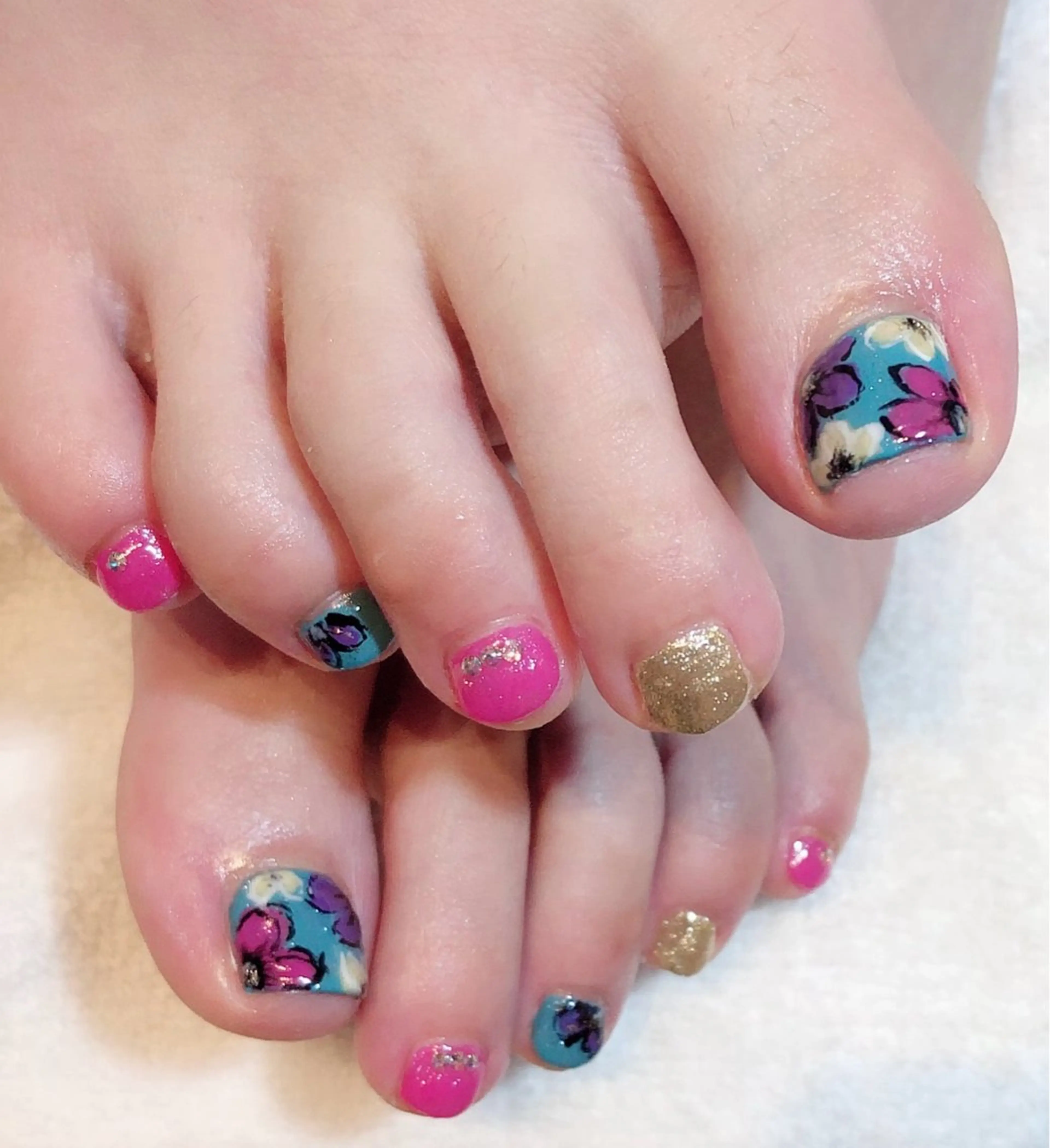 ネイル 🫧yua 🌸🫧のネイルデザイン