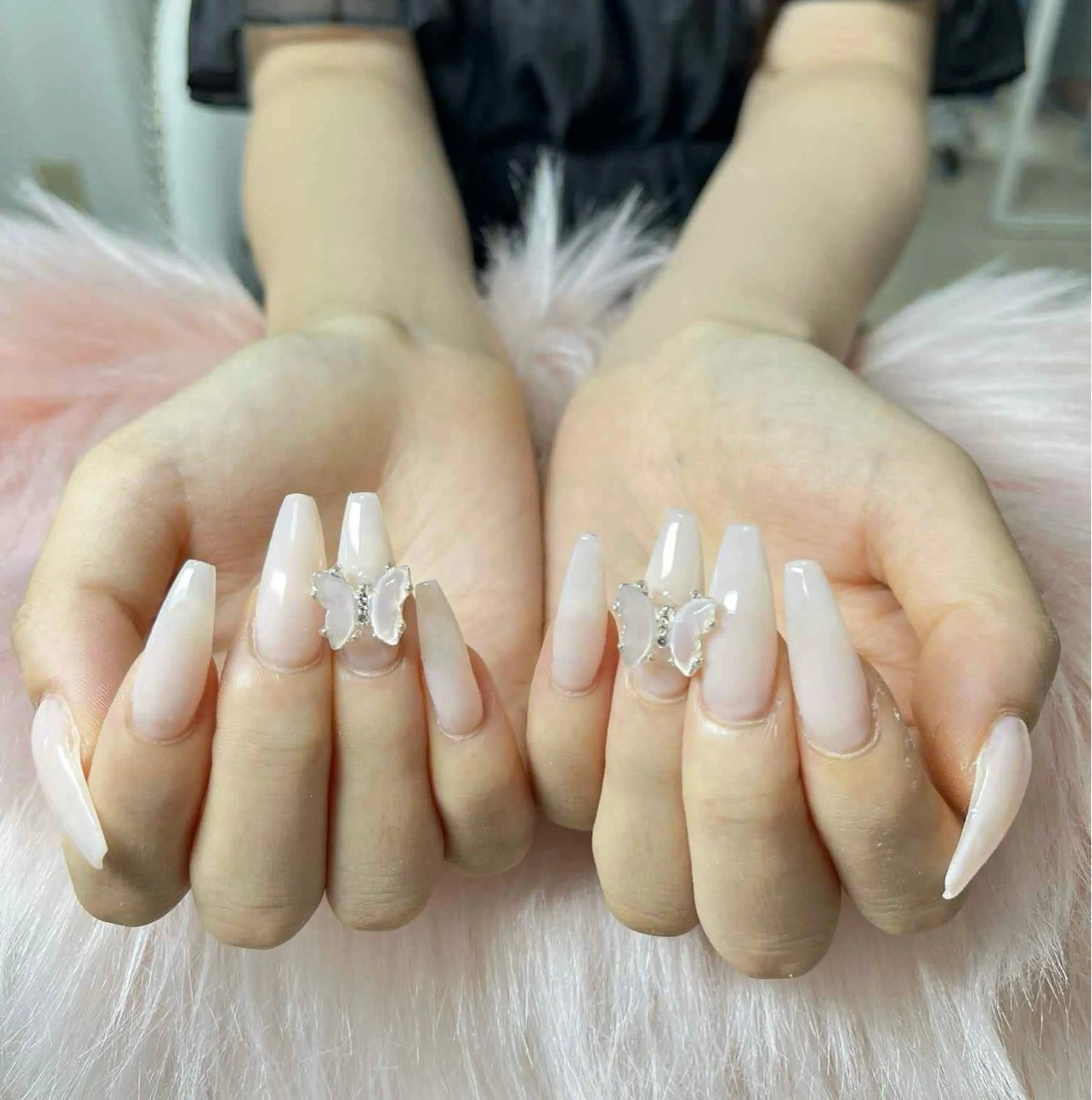 ネイル オーロラネイル フレンチネイル ジェルネイル ハロウィン 韓国ネイル ハンドネイル H.baby Nail Salonのネイルデザイン