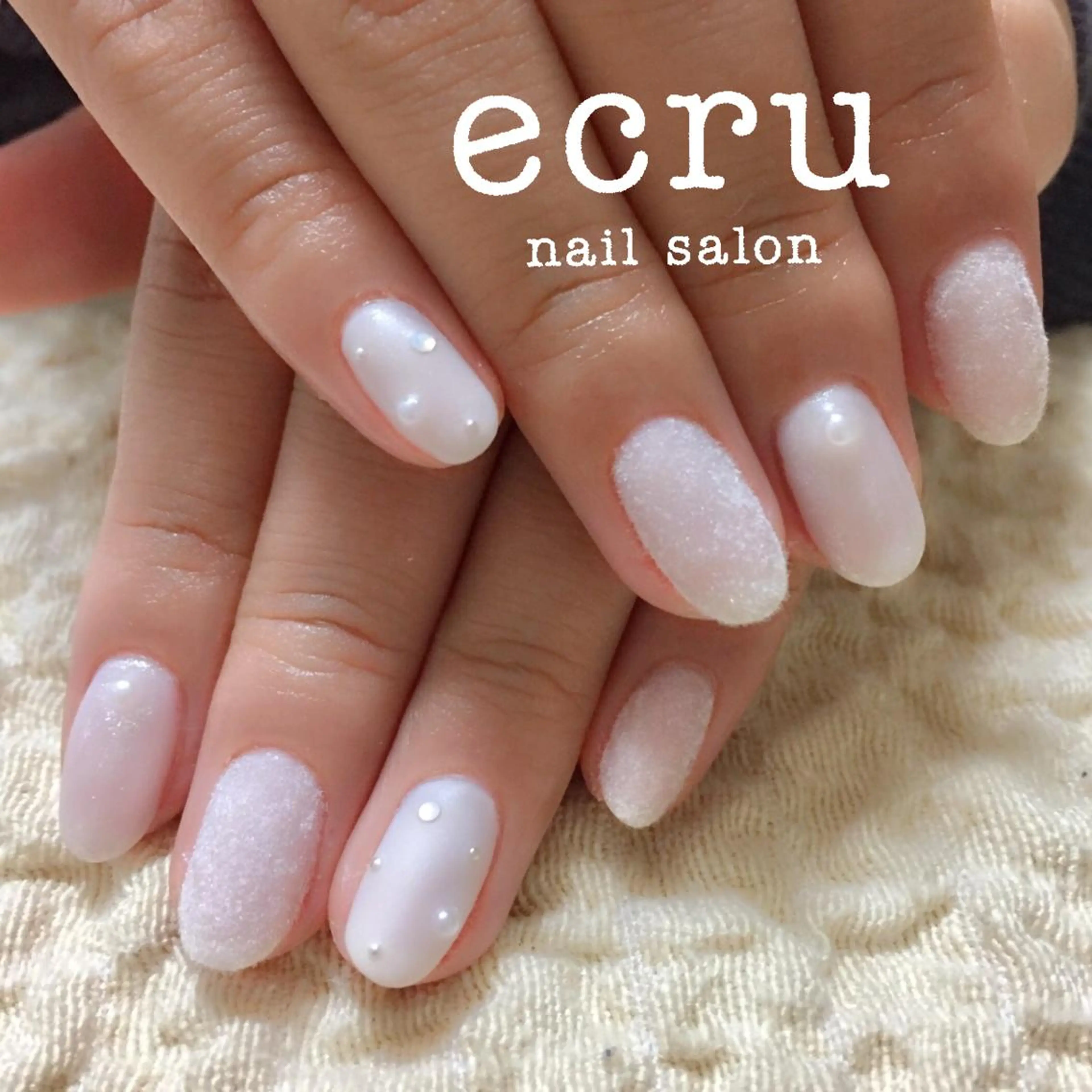 ネイル アートネイル ジェルネイル マットネイル ホワイト ecru nail salon所属・ecru nail 長谷川まきのネイルデザイン