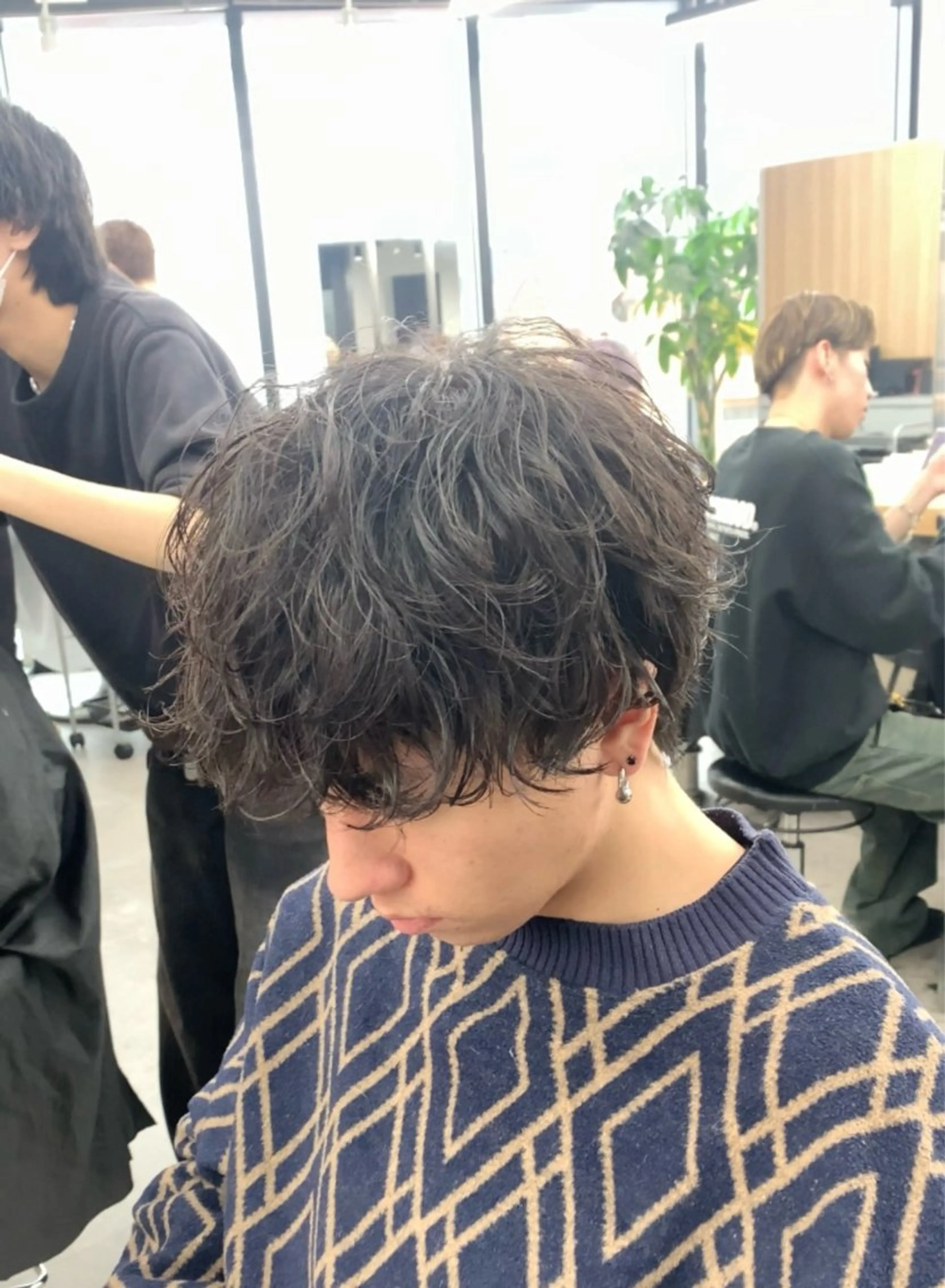 ショート カラー パーマ ハイライトカラー メッシュ ハイライト ショートヘア 縮毛矯正 福井祥太／海外風 /プードルパーマのヘアスタイル