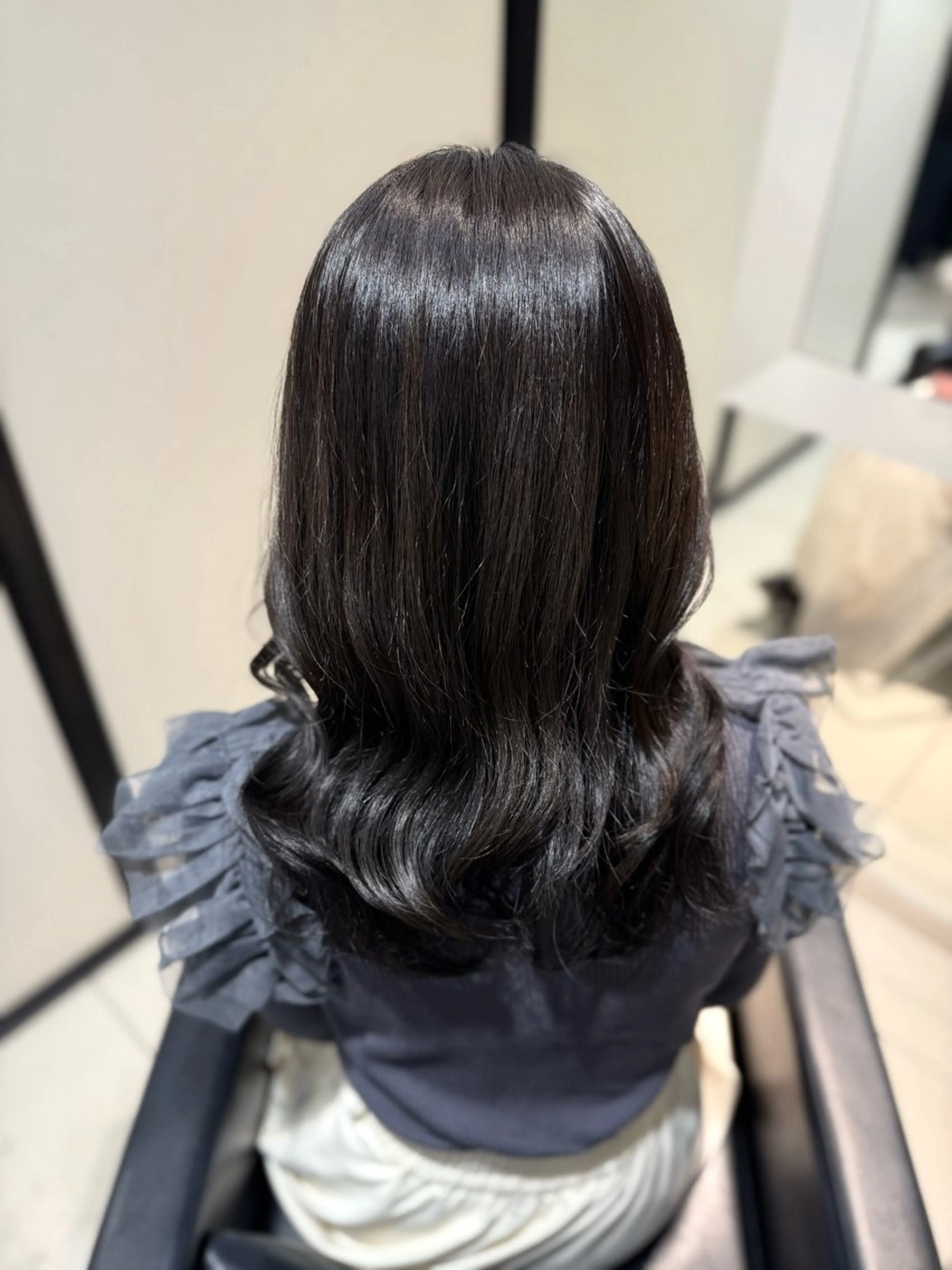 ミディアム カラー アッシュ アッシュグレー カット ヘアカラー トリートメント グレージュ/レイヤー /韓国ヘア/RISAのヘアスタイル