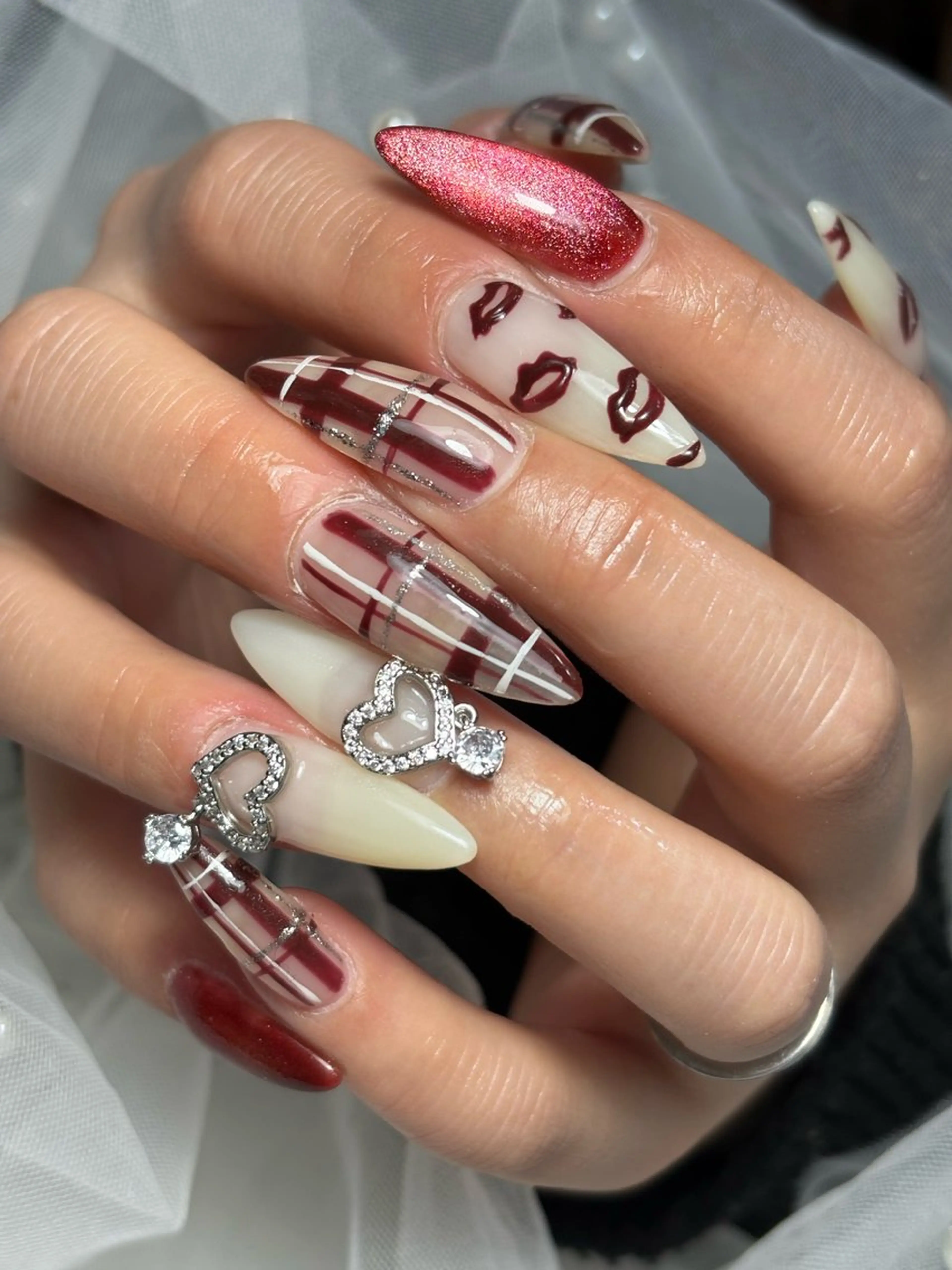 ネイル ハンドネイル フットネイル ✴︎ Delightのネイルデザイン