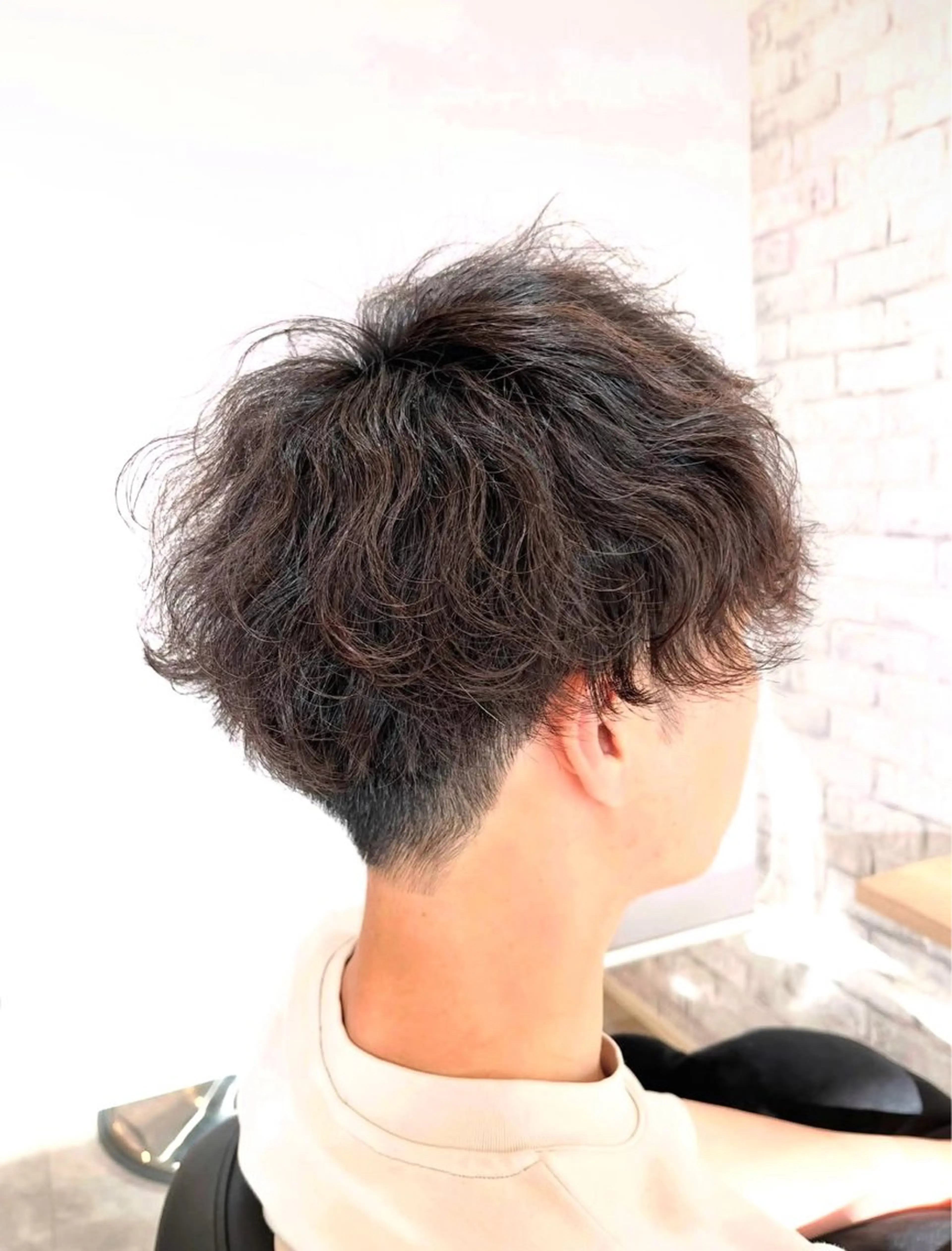 ショート パーマ メンズ 藤山 紗也加のヘアスタイル