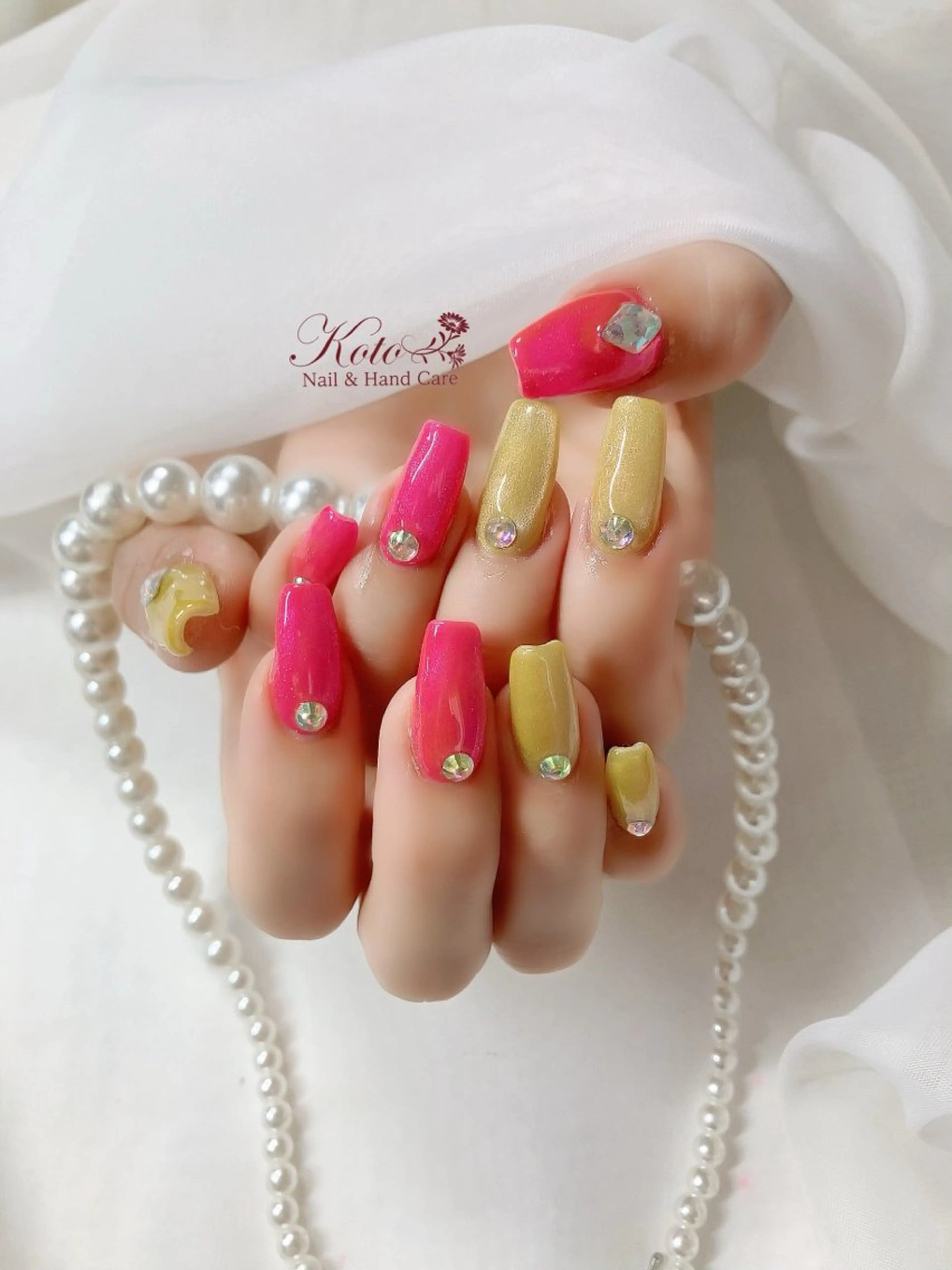ネイル 長さ出し ジェルネイル マグネットネイル 持ち込み ニュアンスネイル ハンドネイル Nail Salon KOTOのネイルデザイン