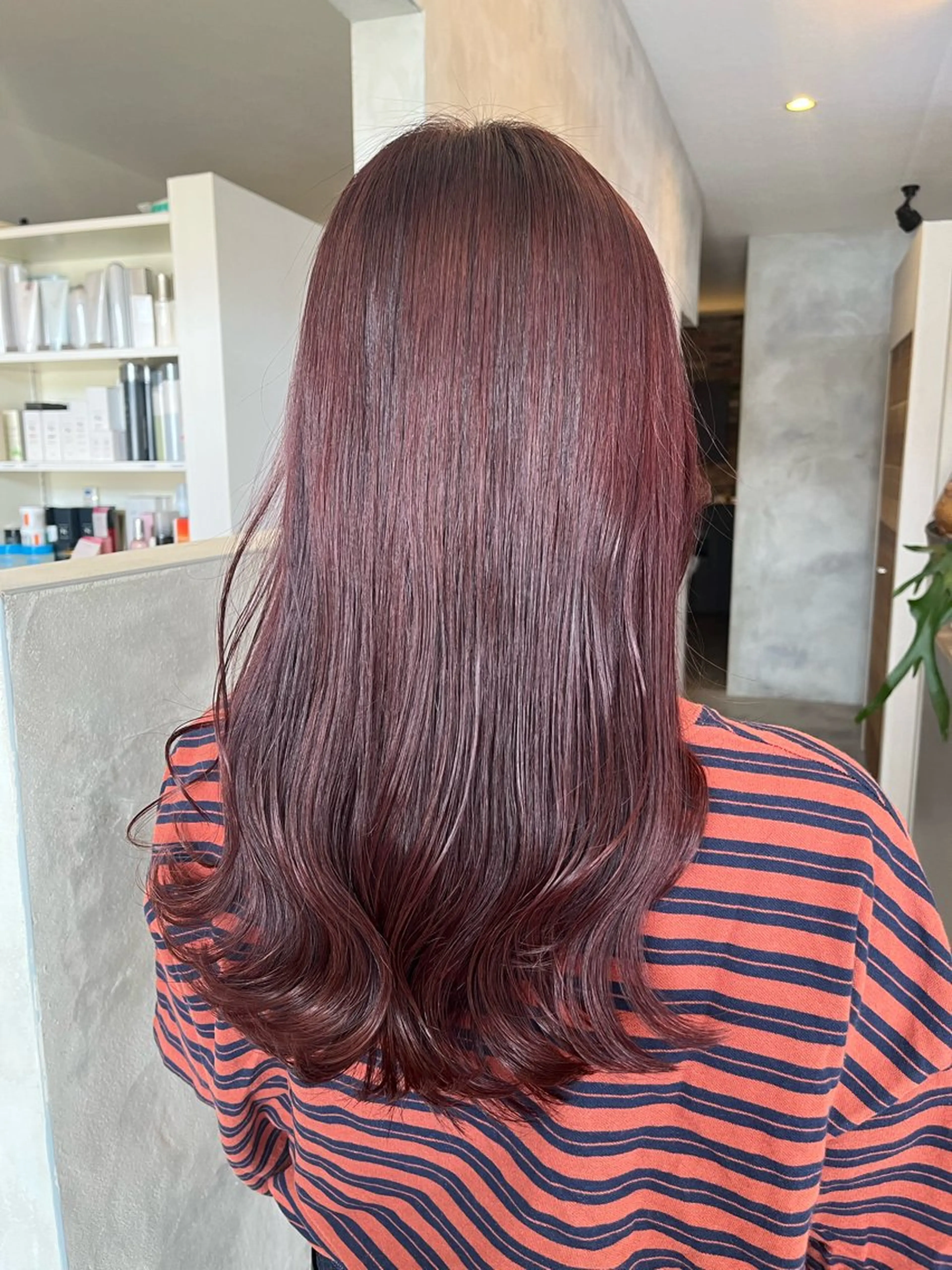 ロング カット ヘアカラー トリートメント Yuka /ツヤカラー✨のヘアスタイル