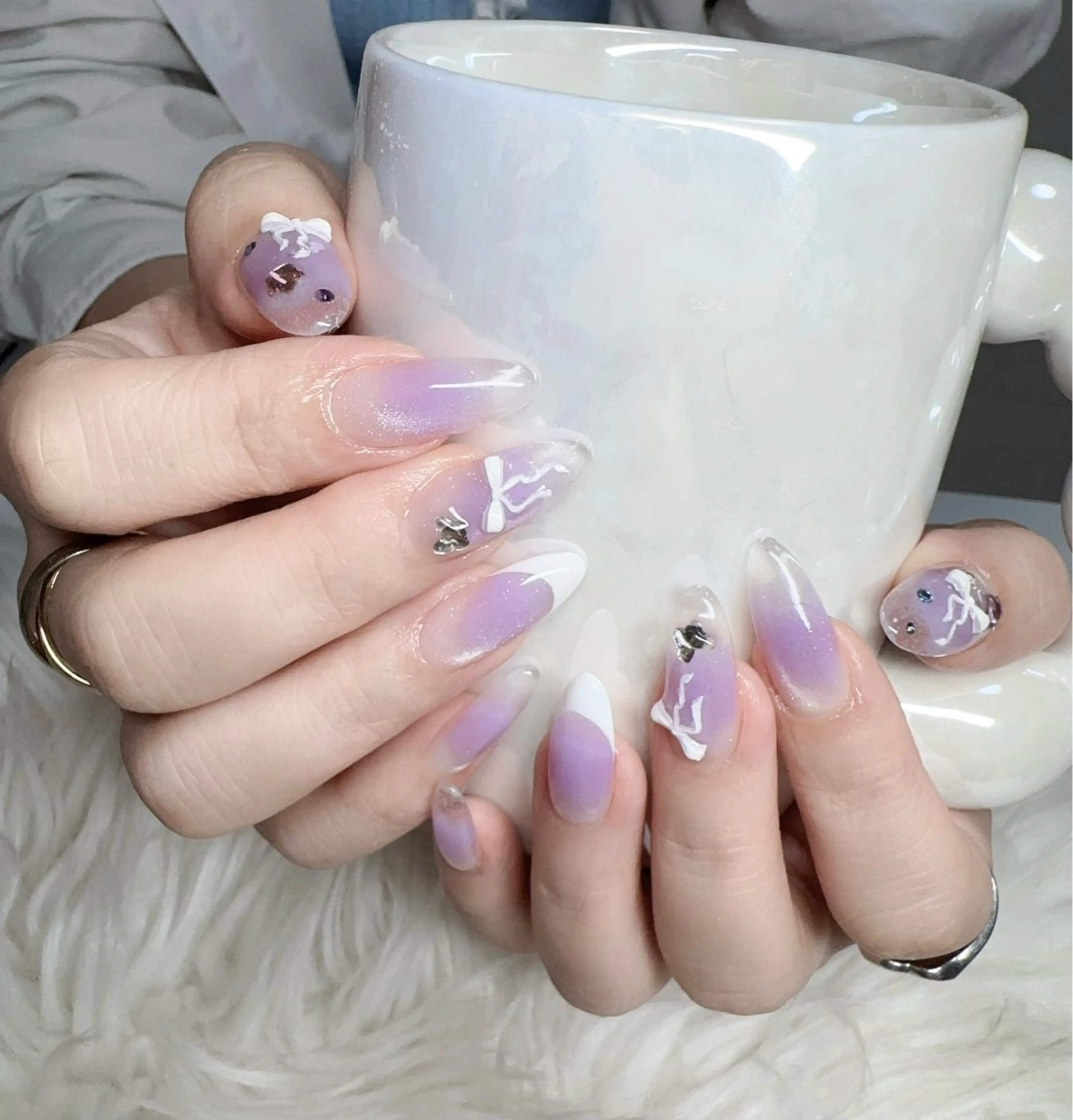 ネイル ハンドネイル &ME ネイルサロンのネイルデザイン