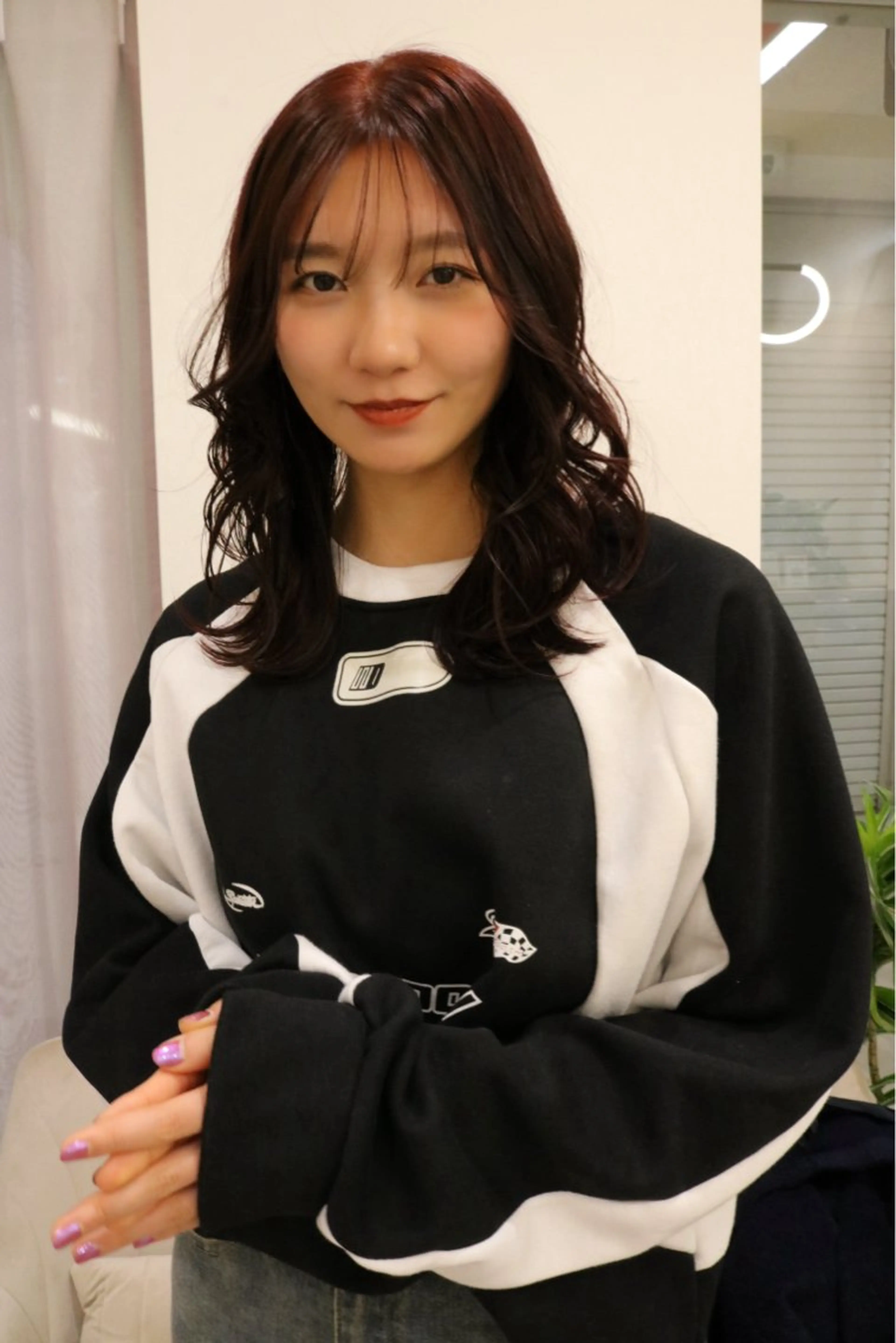 ミディアム カラー 松村 澪里のヘアスタイル