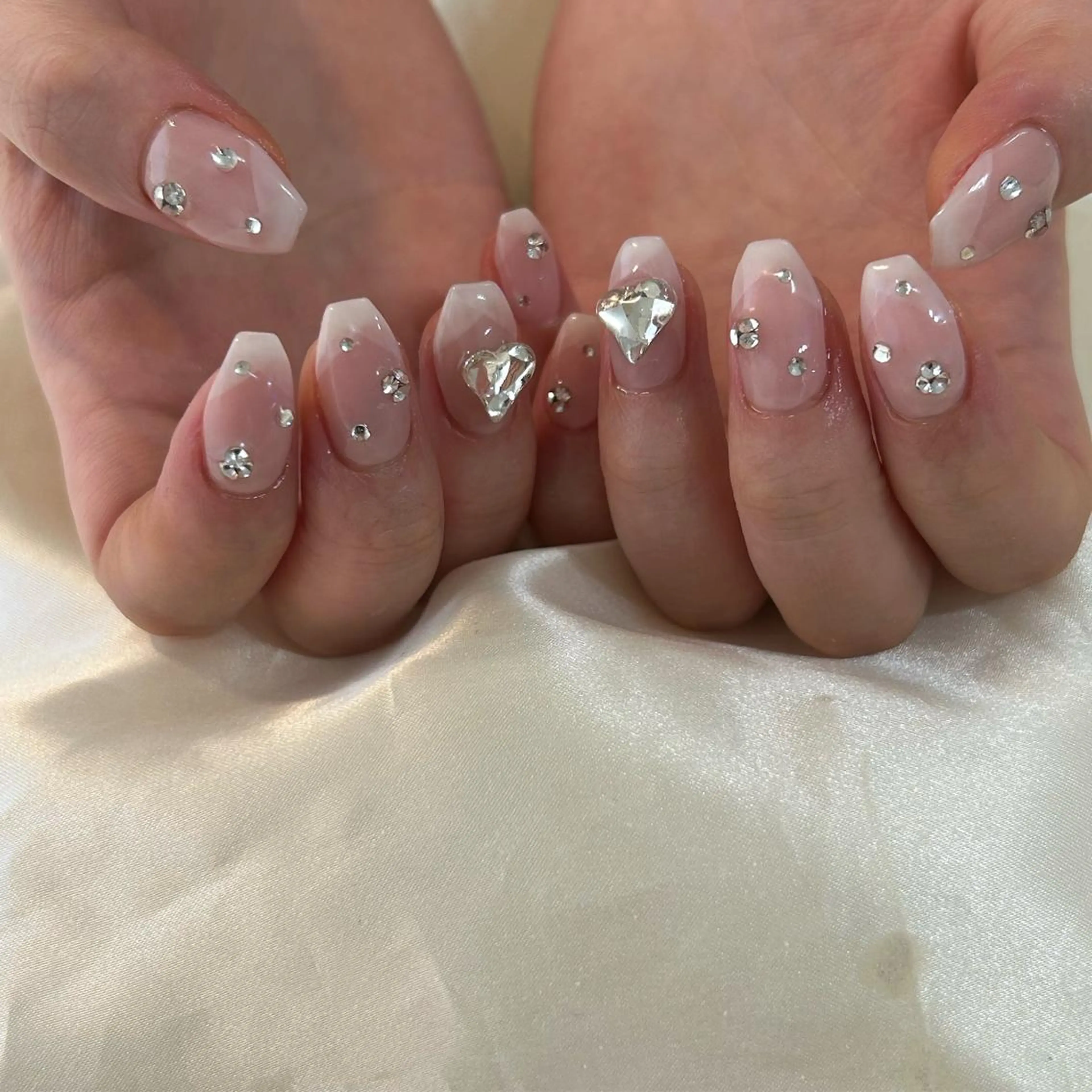 ネイル ハンドネイル ViViA momokaのネイルデザイン