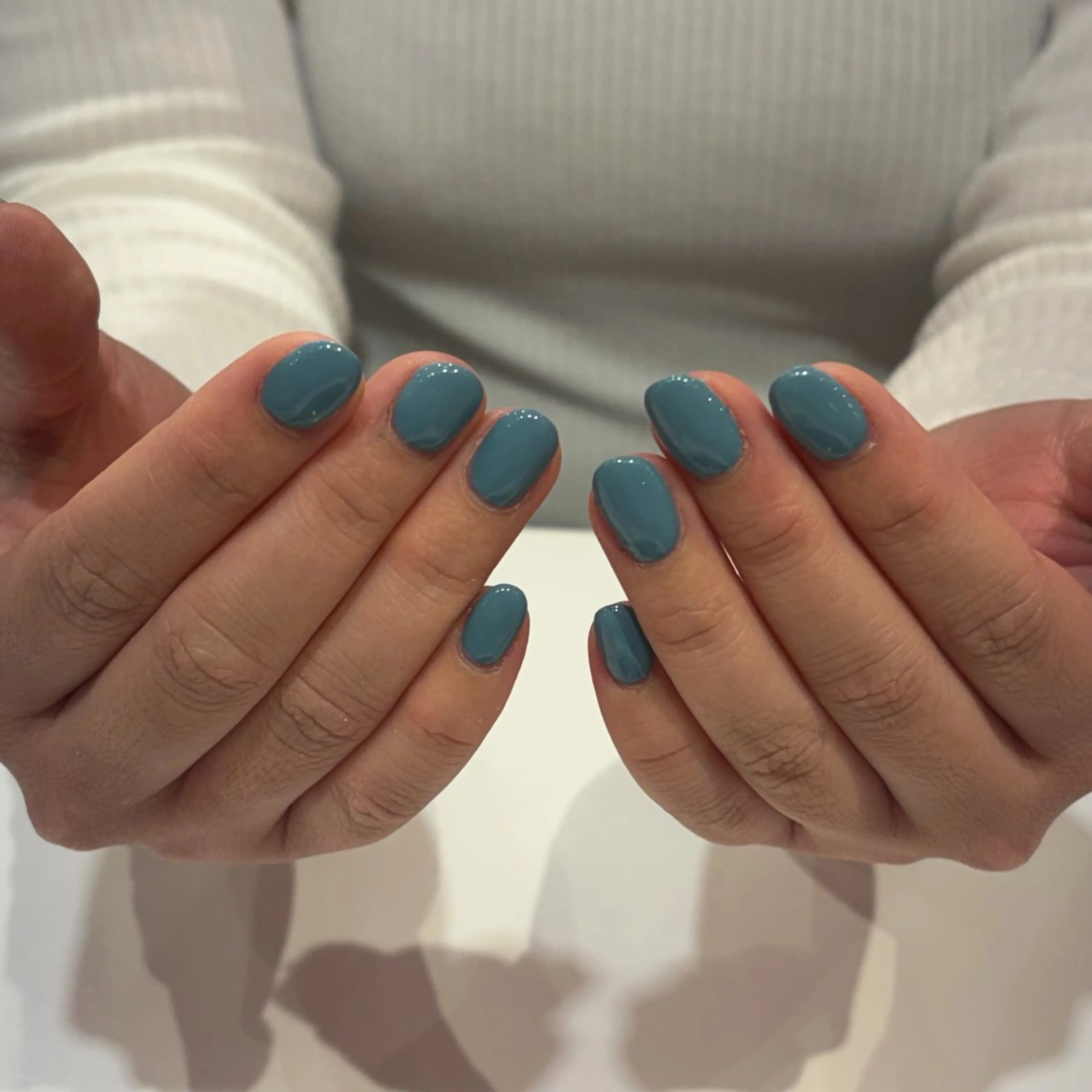 ネイル ワンカラーネイル SHELL NAIL ホノカ🤍のネイルデザイン