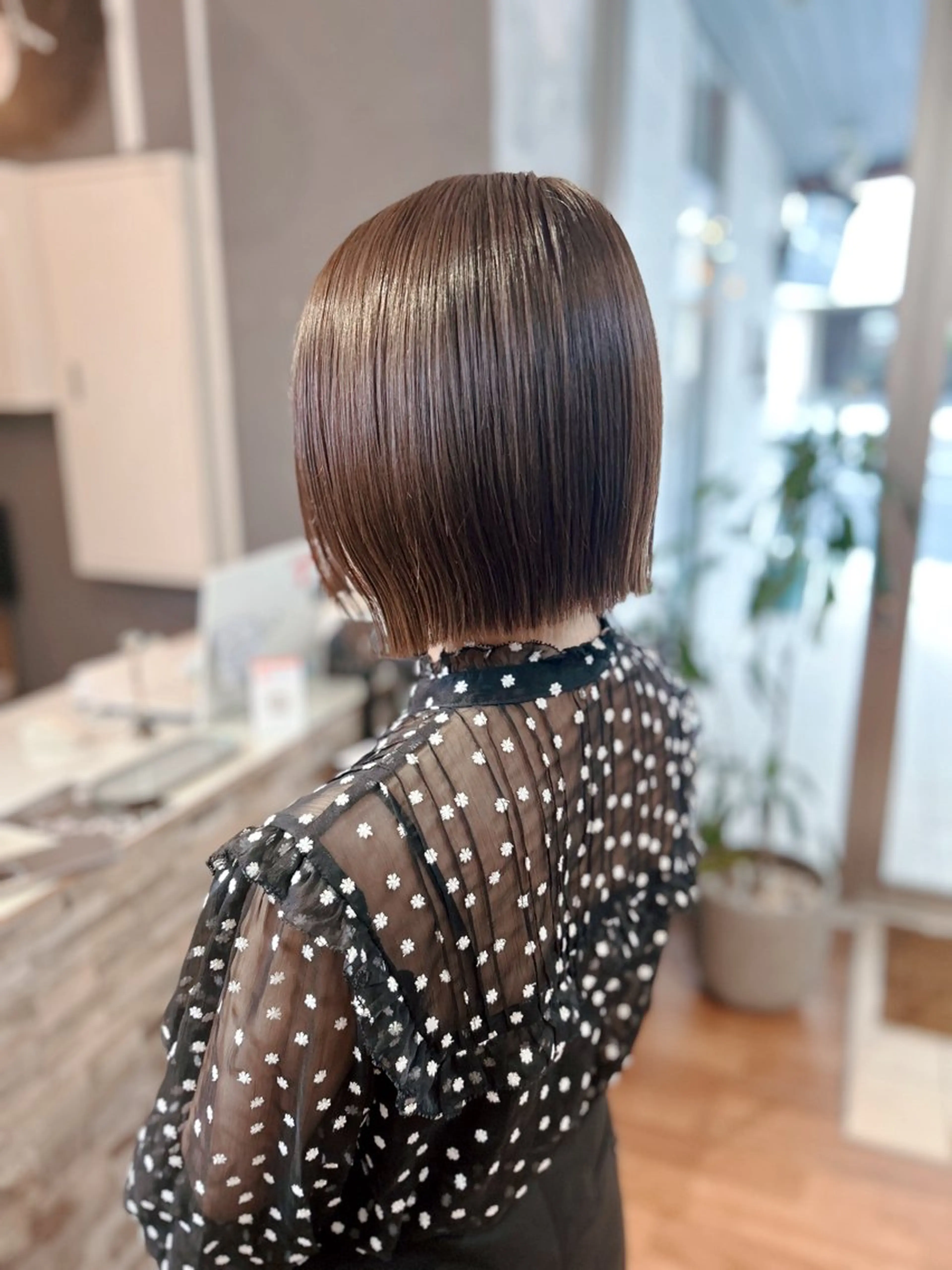 ミディアム 切りっぱなしボブ ボブ roijir ロイジーのヘアスタイル