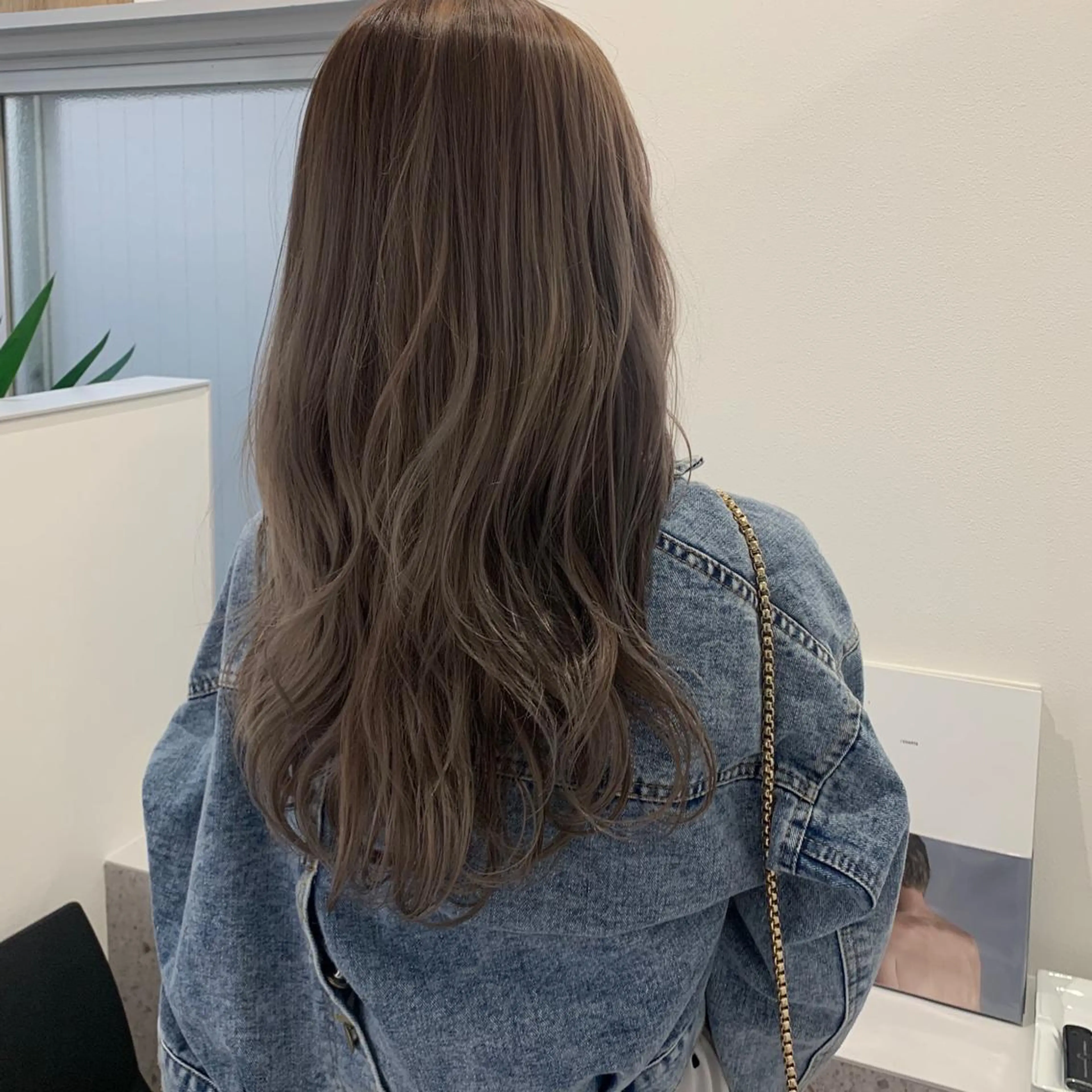 カラー MARU パーマ/レイヤーのヘアスタイル