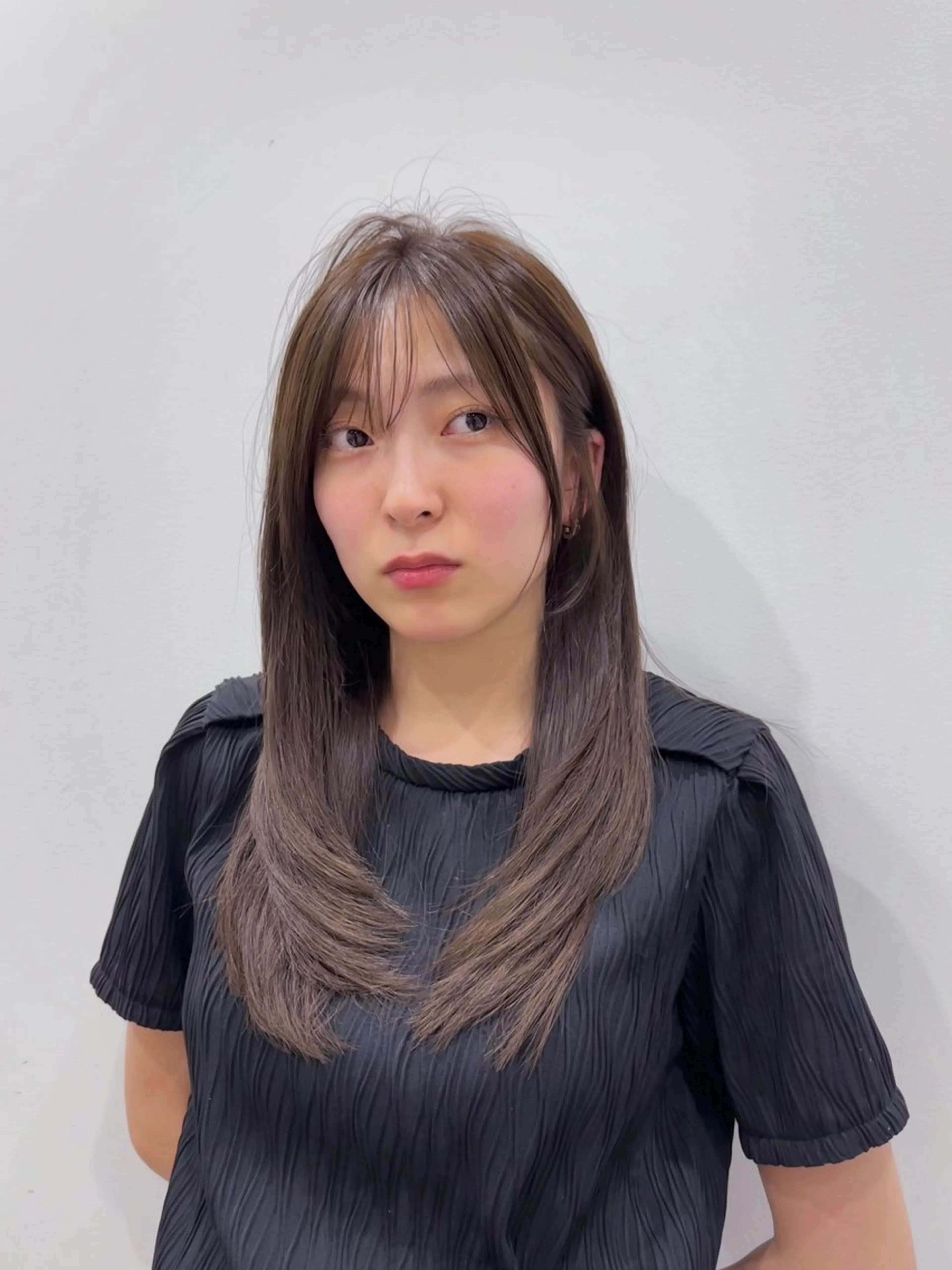 セミロング カラー ニュアンスパーマ/ フェザーパーマ/平木のヘアスタイル