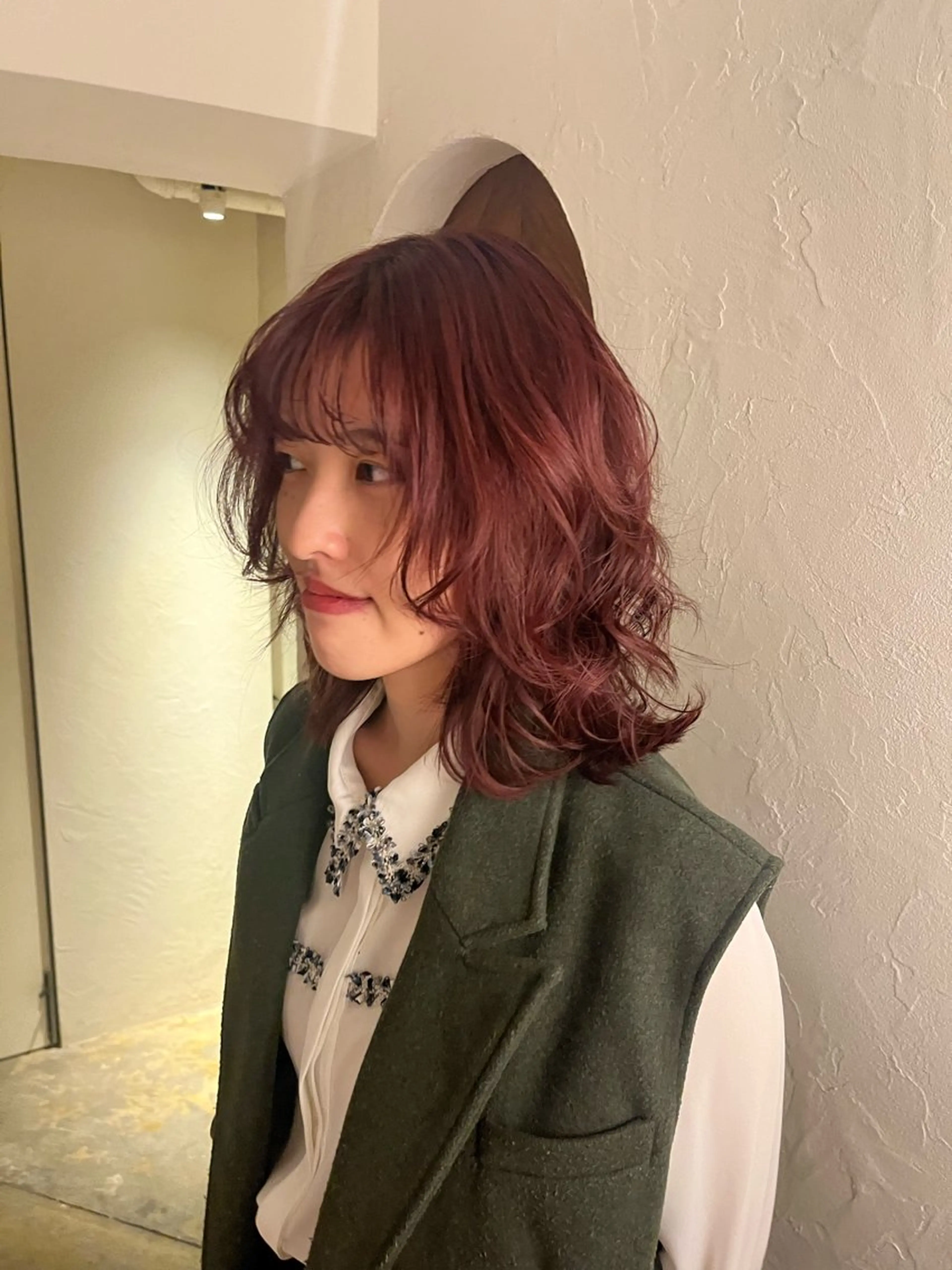 ミディアム 今井 香奈恵のヘアスタイル