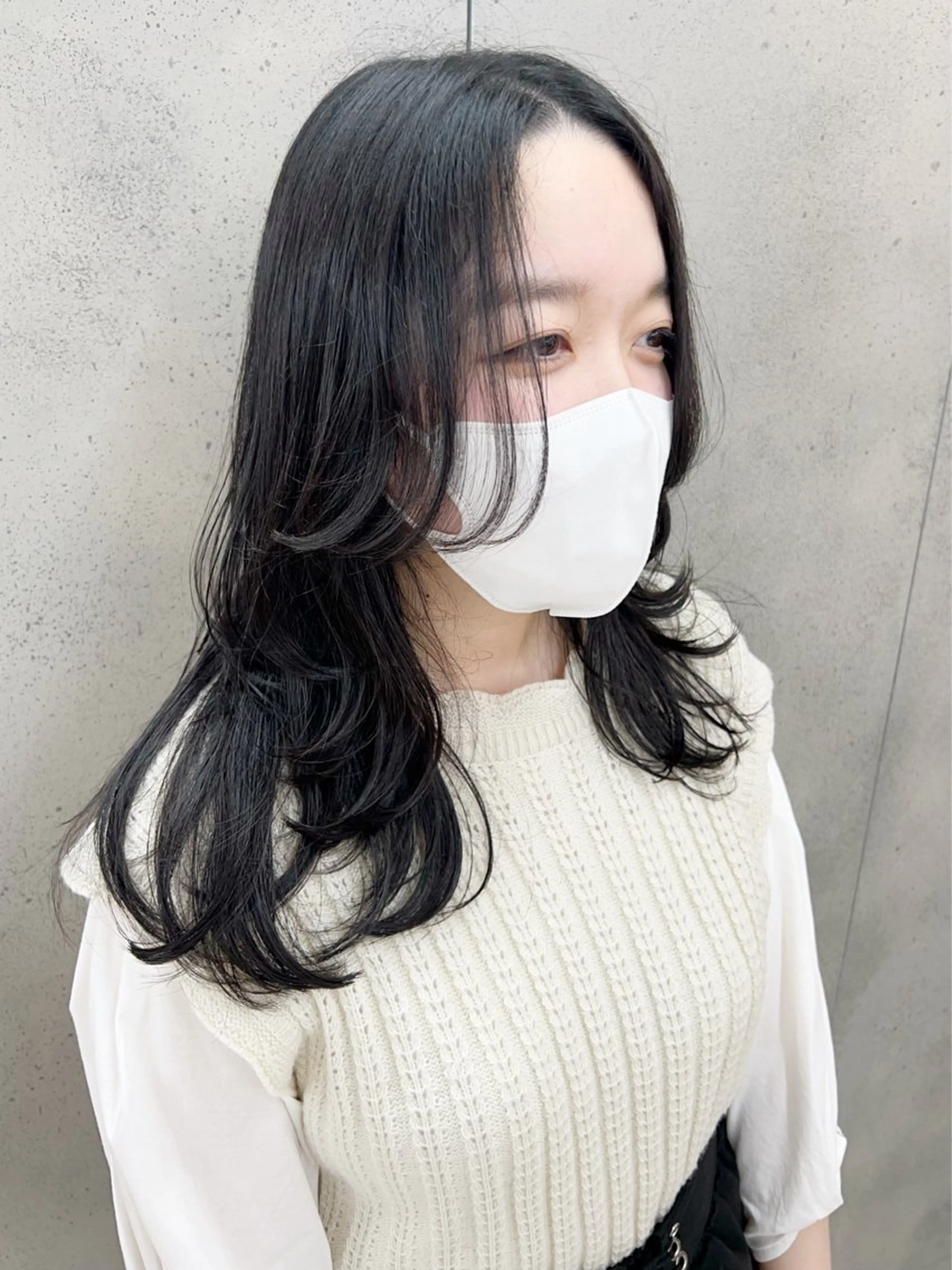 セミロング ハッシュカット カット ウルフ🤍渋谷 🤍Mizukiのヘアスタイル