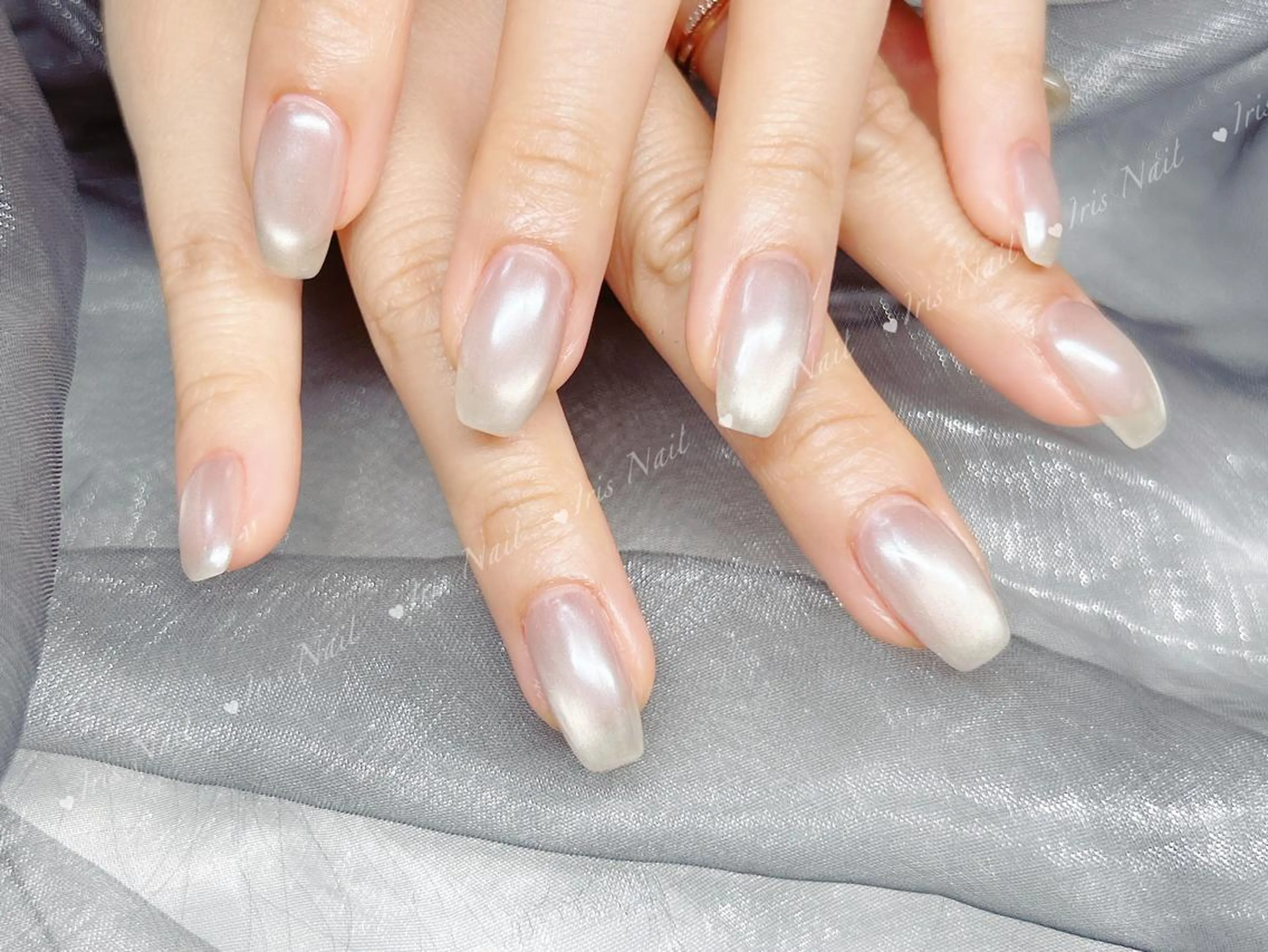 ネイル オーロラネイル マグネットネイル 🍒IRIS Nail🌸のネイルデザイン