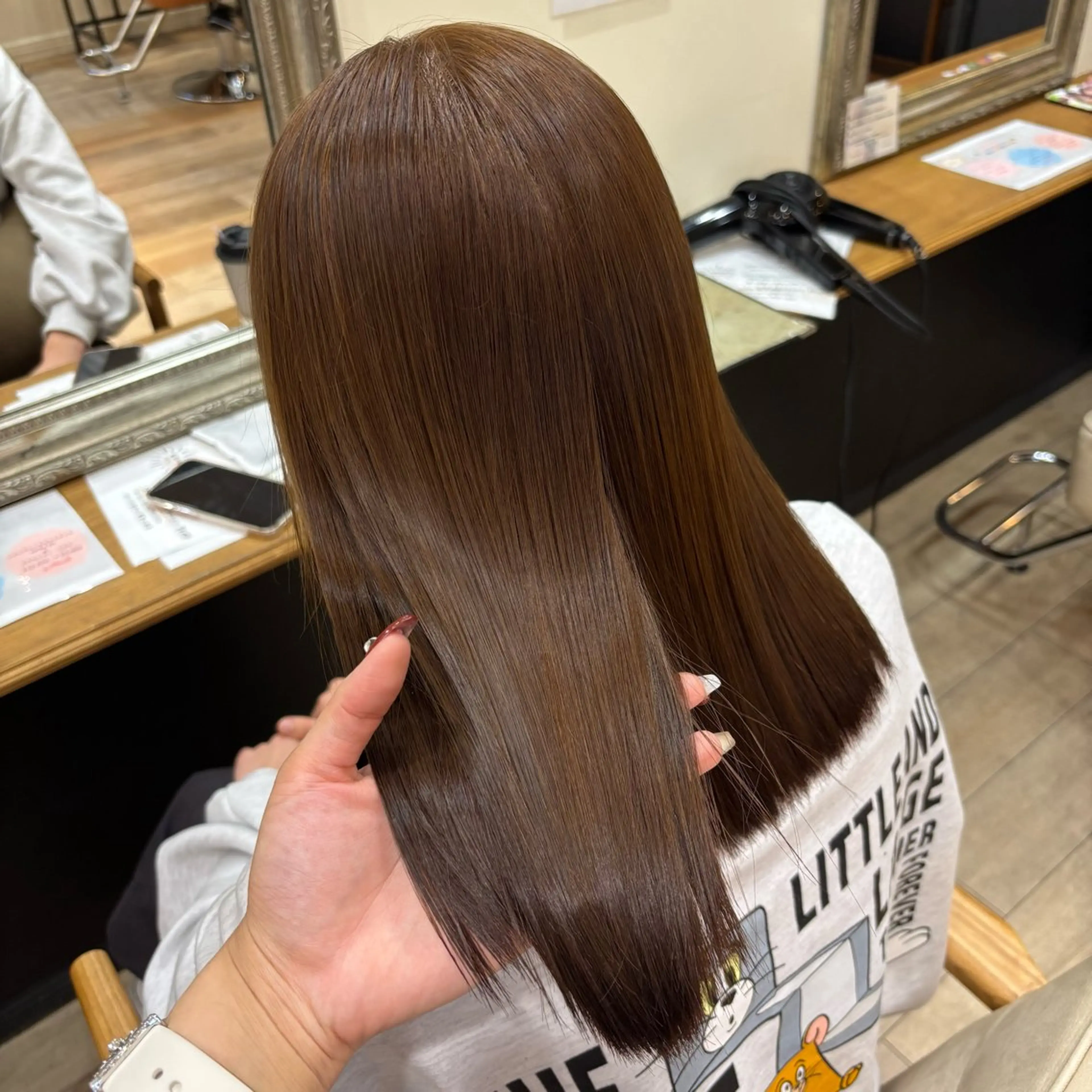 カラー ヘアカラー しおり🍬 KOKORO🤍のヘアスタイル