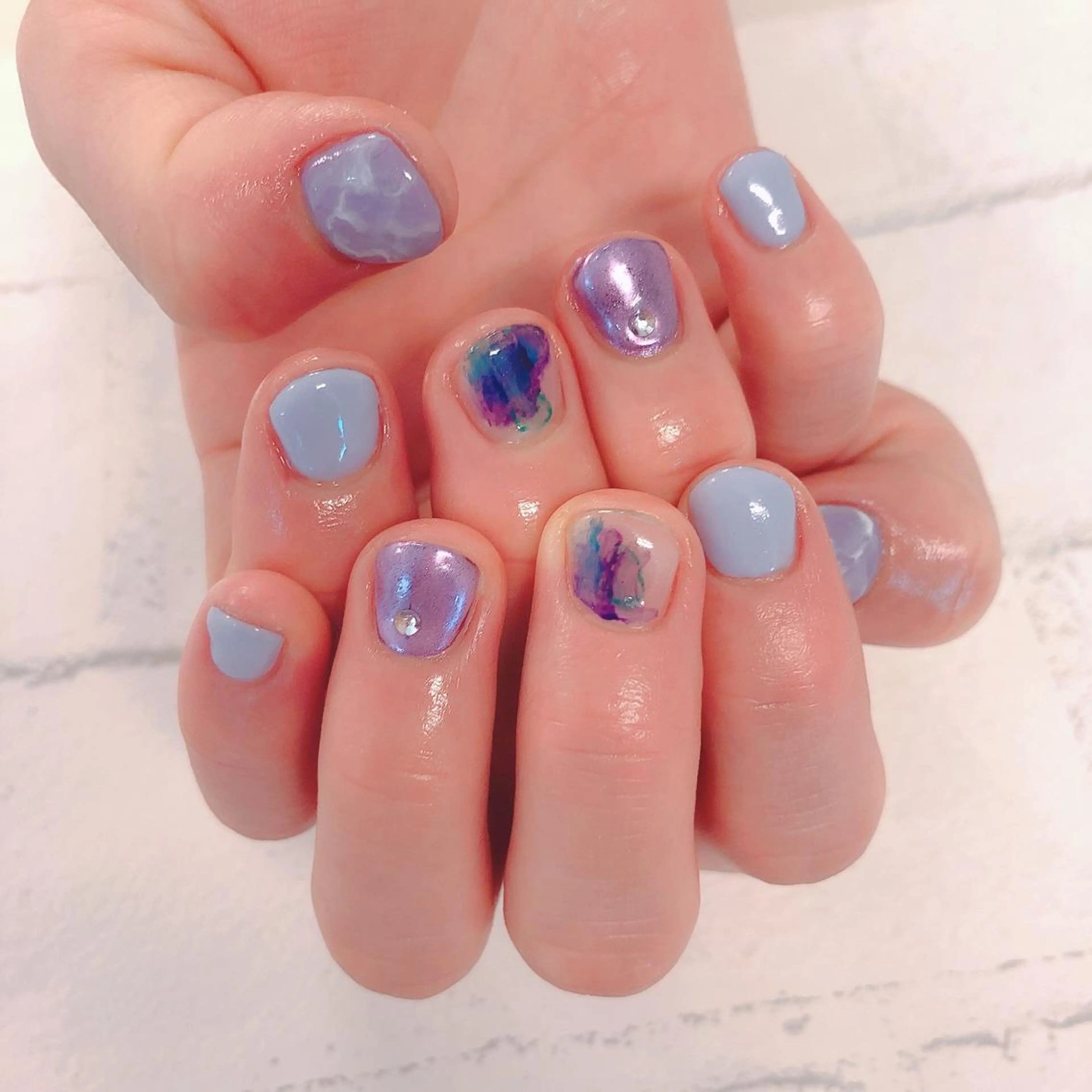 ネイル ブルー ニュアンスネイル パープル ono megumiのネイルデザイン
