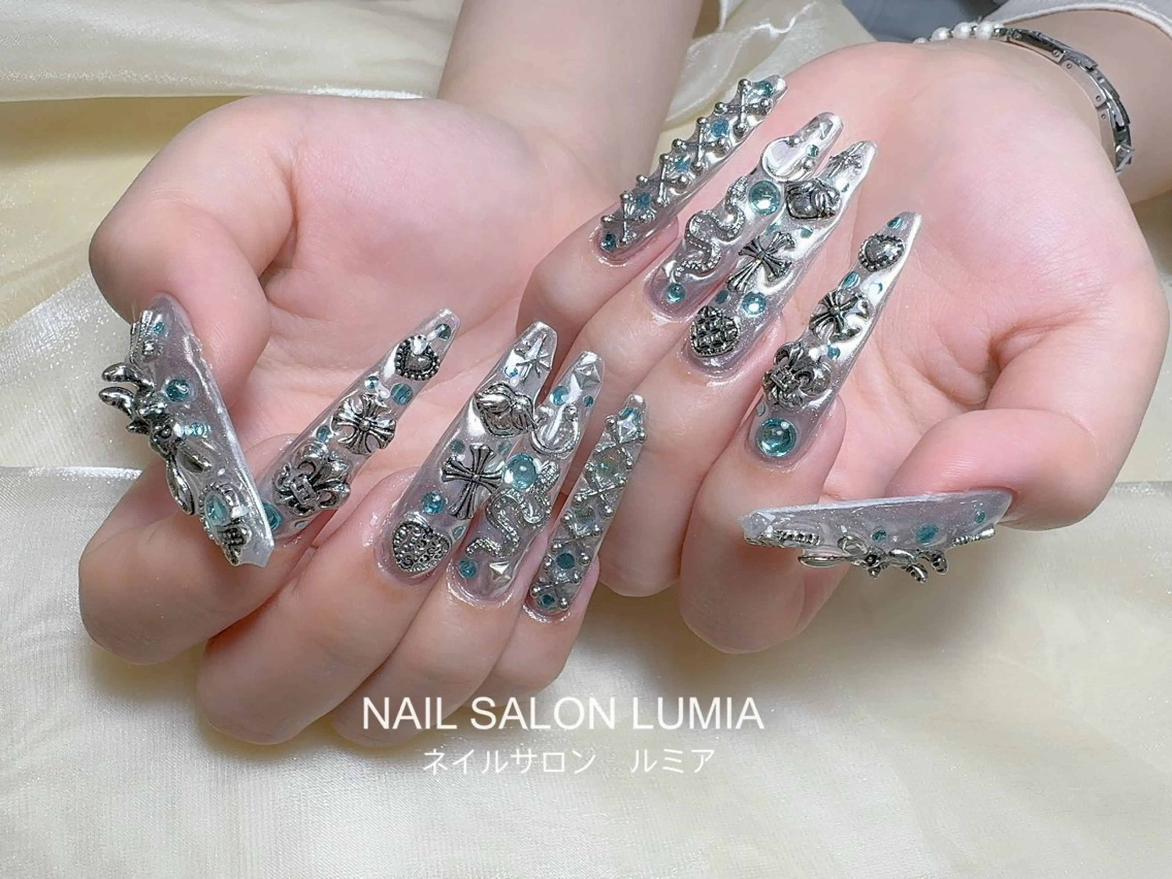 ネイル ハンドネイル ネイルサロン ルミア Lumia 店長のネイルデザイン