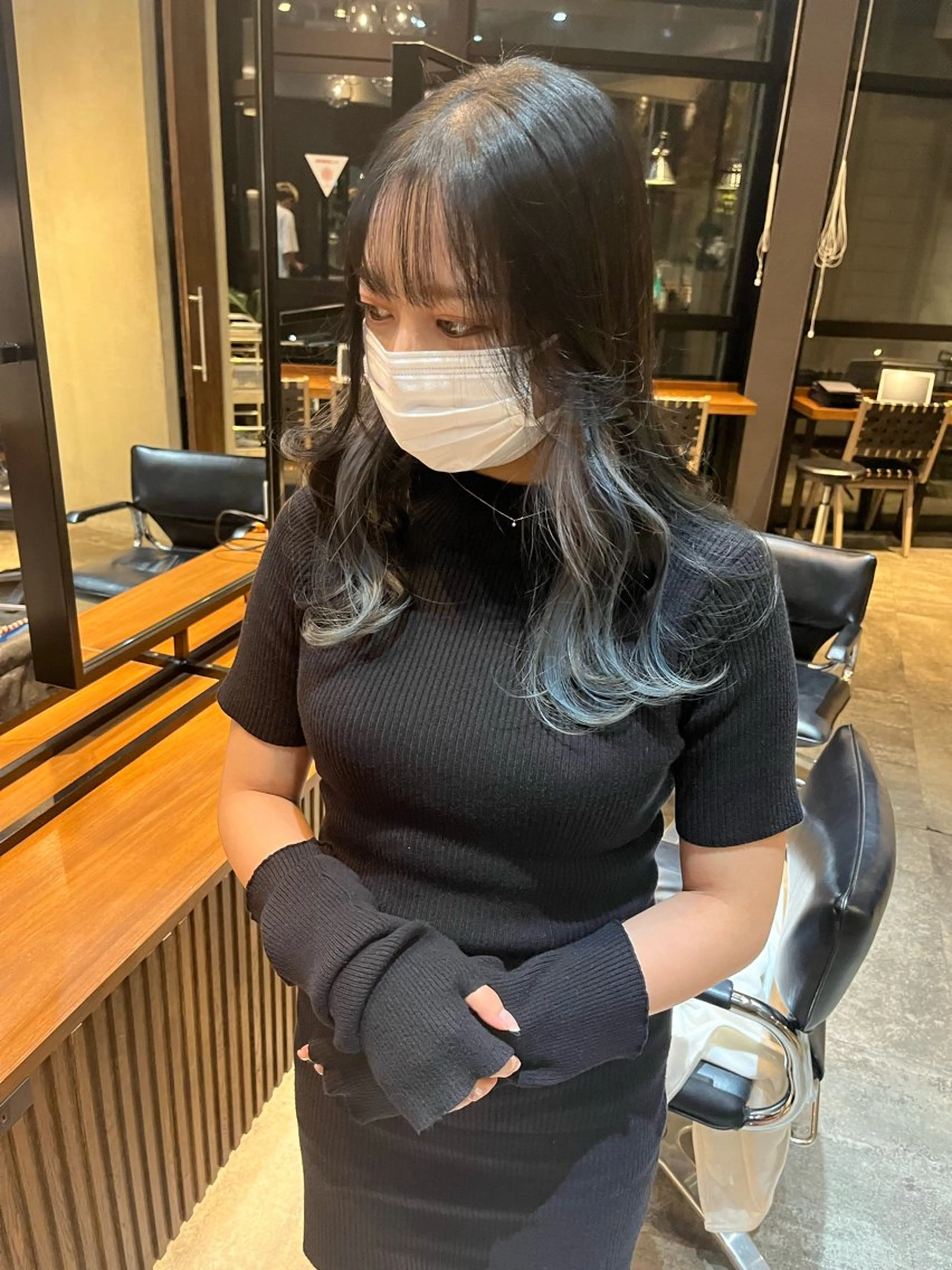 ミディアム カラー ブルーカラー レイヤー似合わせ 透明感カラーりきやのヘアスタイル