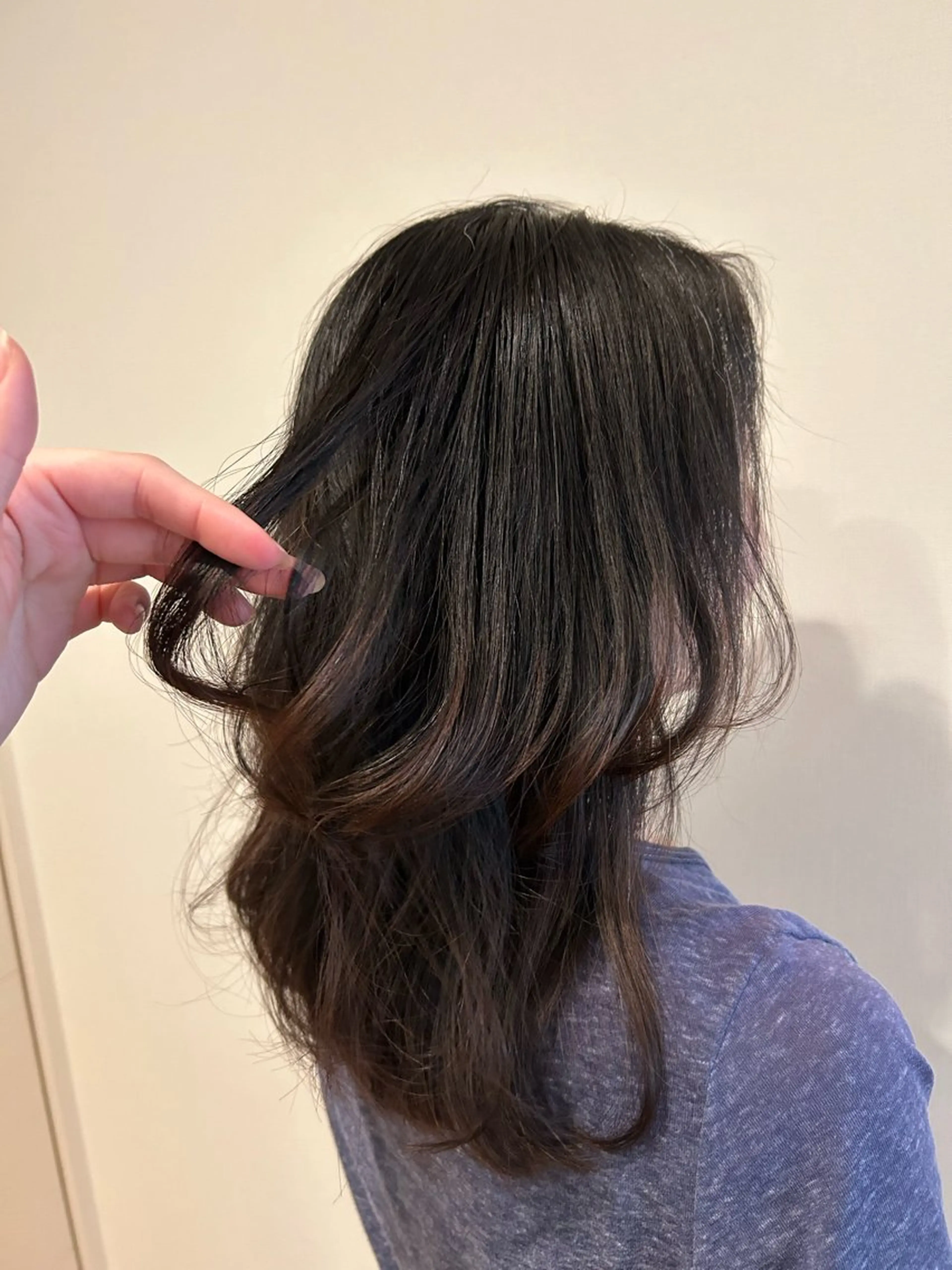 セミロング 髪質改善⭐️縮毛 🫧内藤紅葉のヘアスタイル