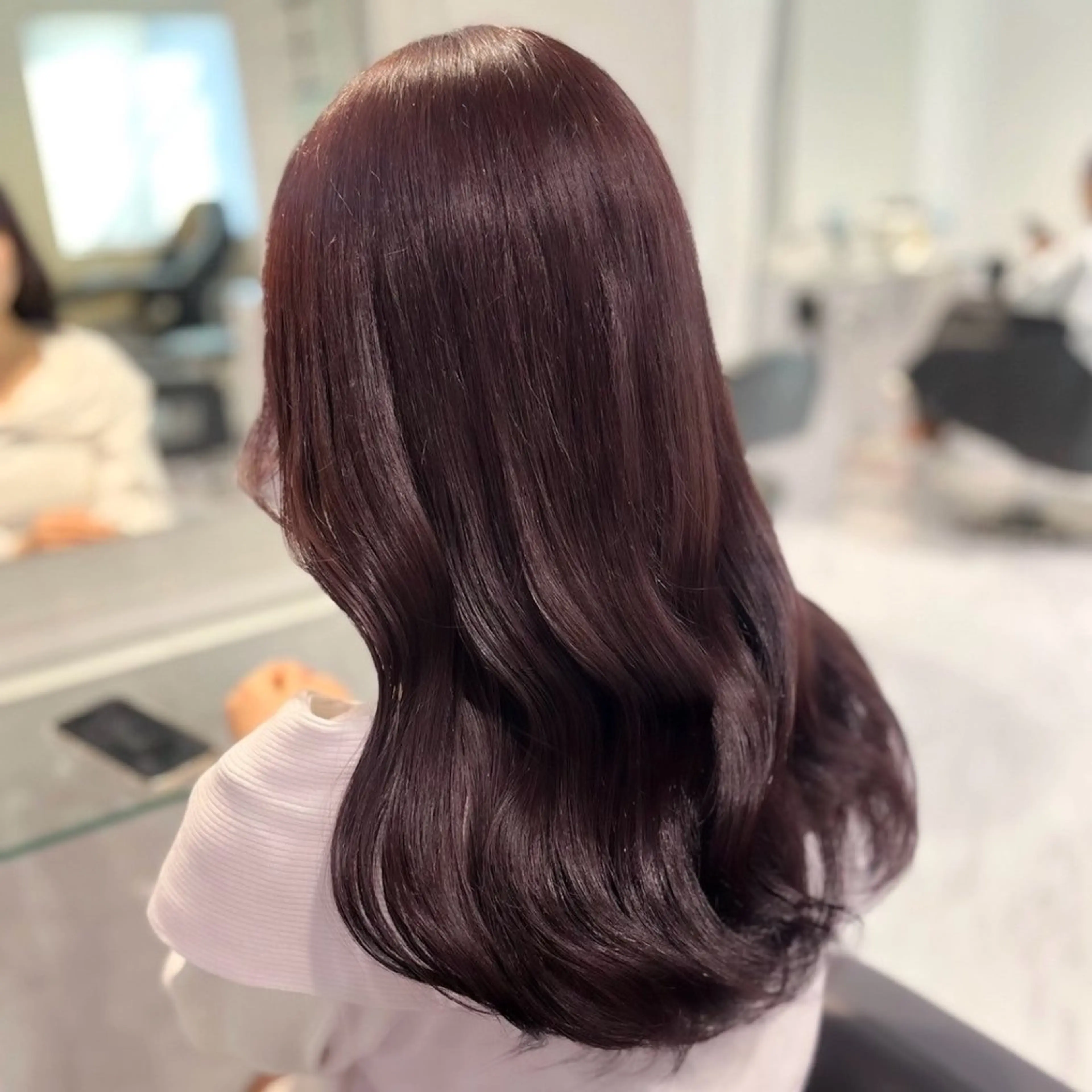 セミロング カラー 韓国風艶髪🎀 暖色カラー🤍のヘアスタイル