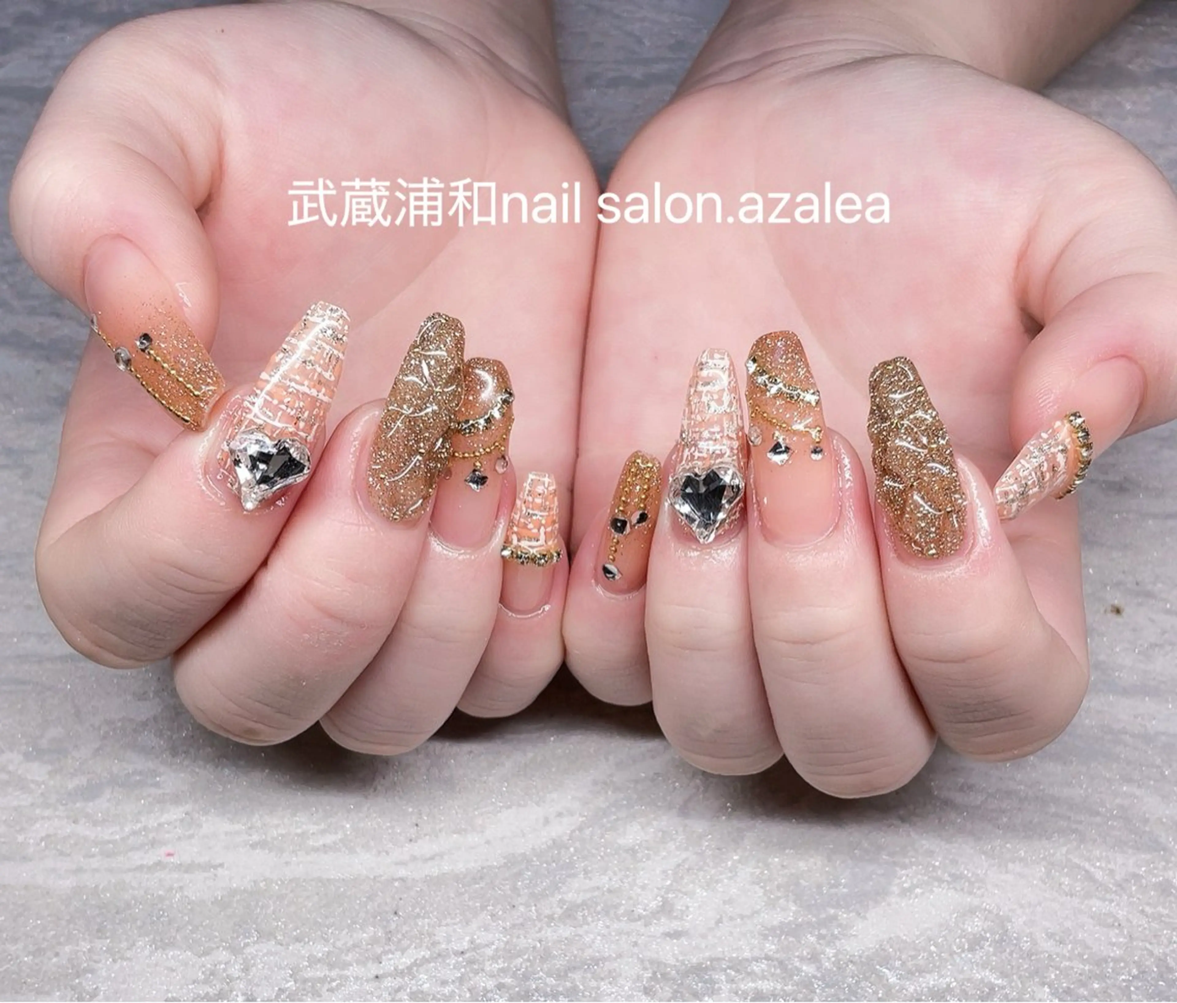 ネイル ハンドネイル R inのネイルデザイン