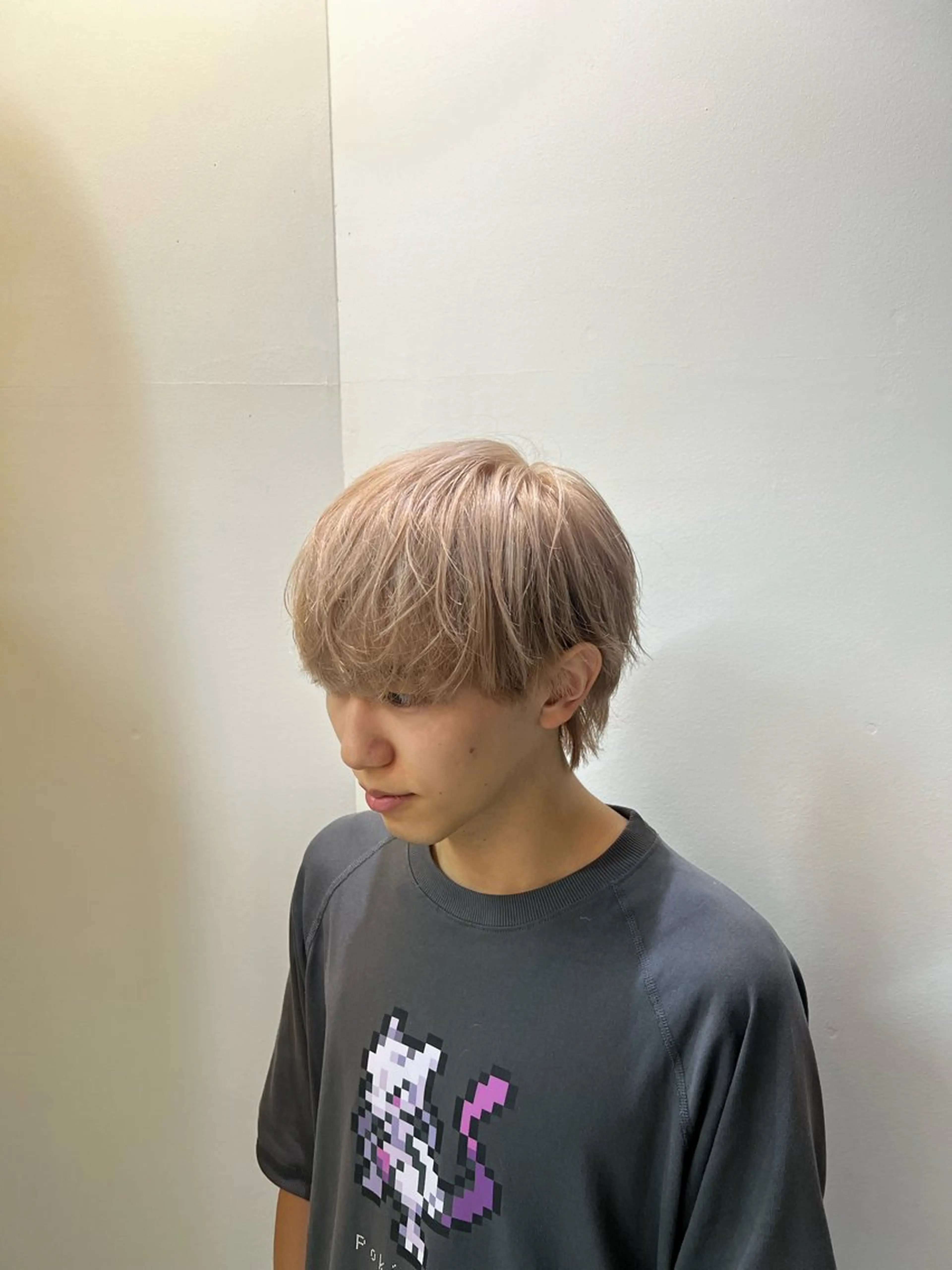 カラー メンズ カット ヘアカラー トリートメント ダブルカラー寒色系 ボリューム改善ハヤトのヘアスタイル