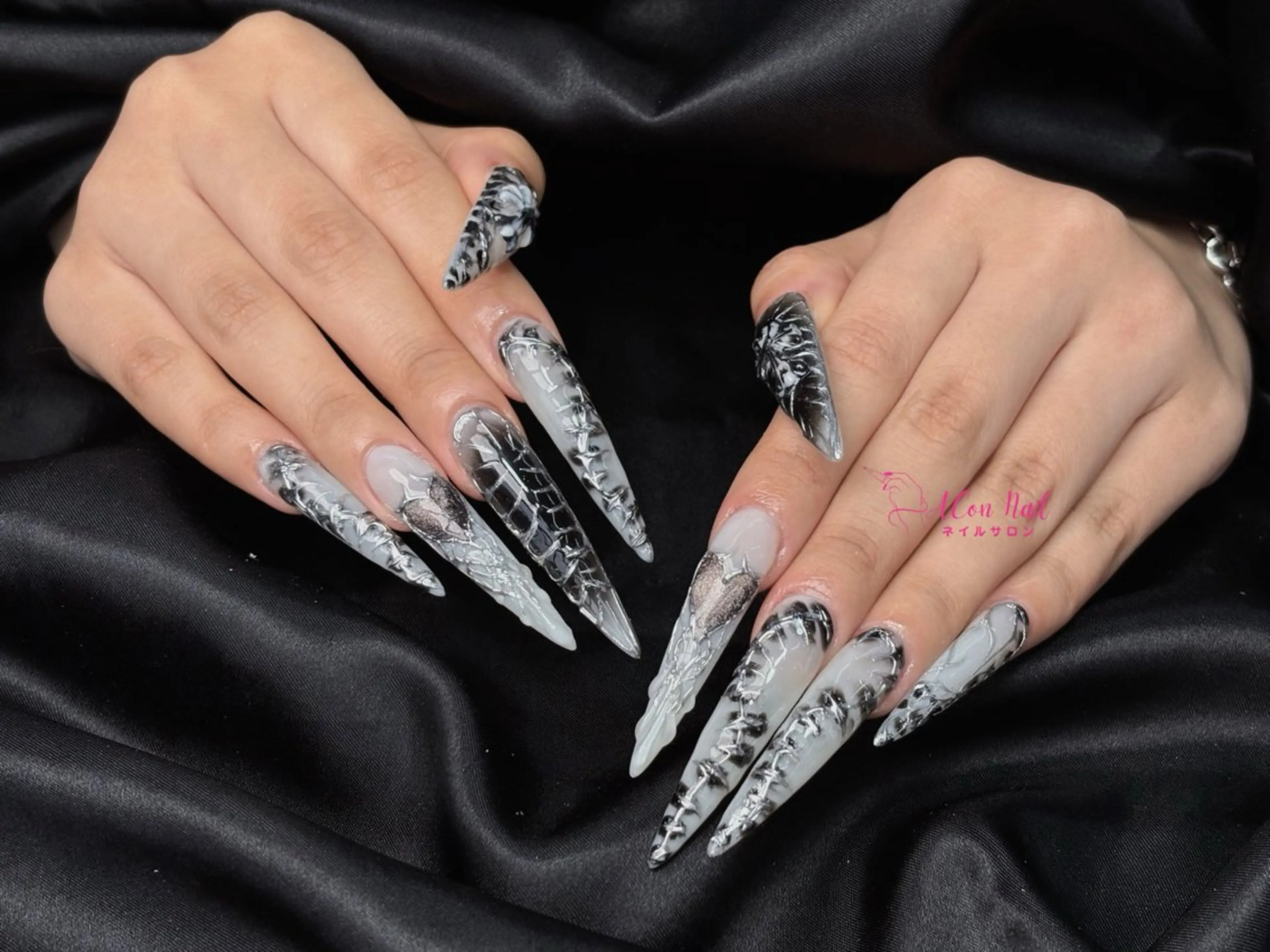 ネイル 桜ネイル 長さ出し フラワーネイル フレンチネイル ジェルネイル ハンドネイル AConNailSalon所属・ACon NailSalonのネイルデザイン